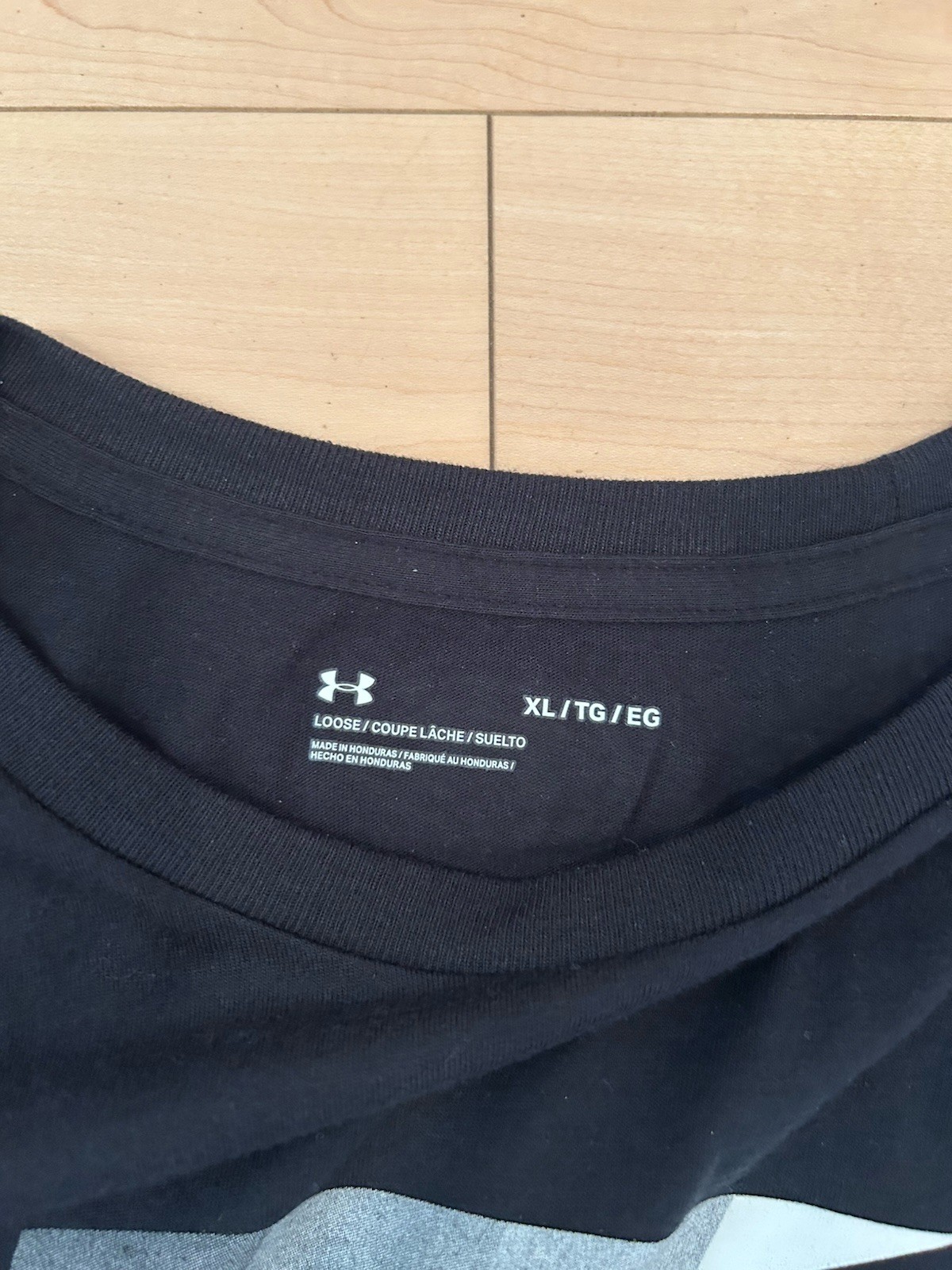 Under Armour Men’s T Shirt XL Black – New With Tags
