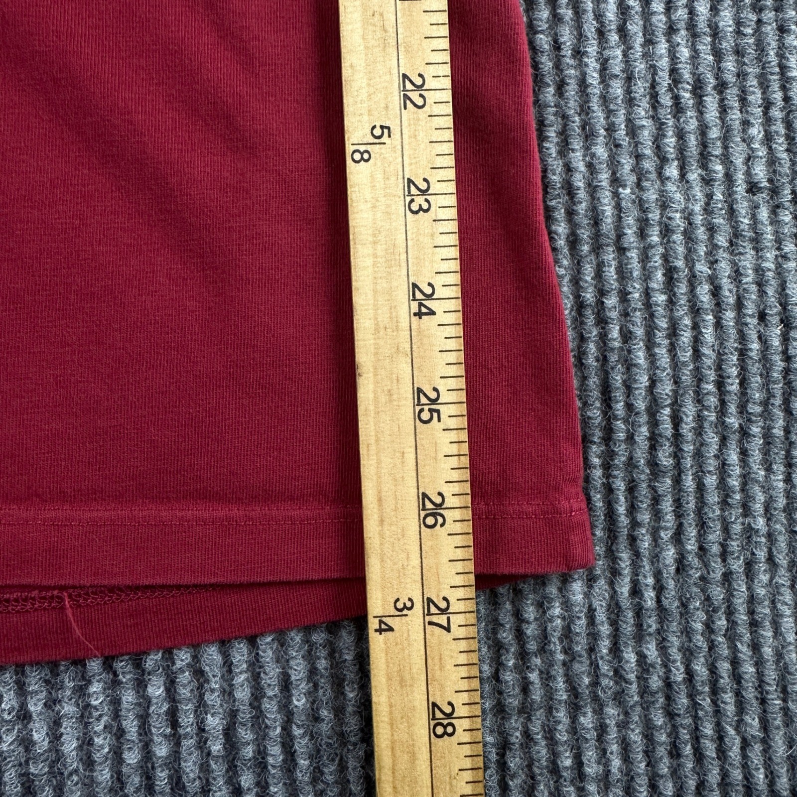 Vineyard Vines Mens Long Sleeve Whale Pocket T-Shirt Red Size Large