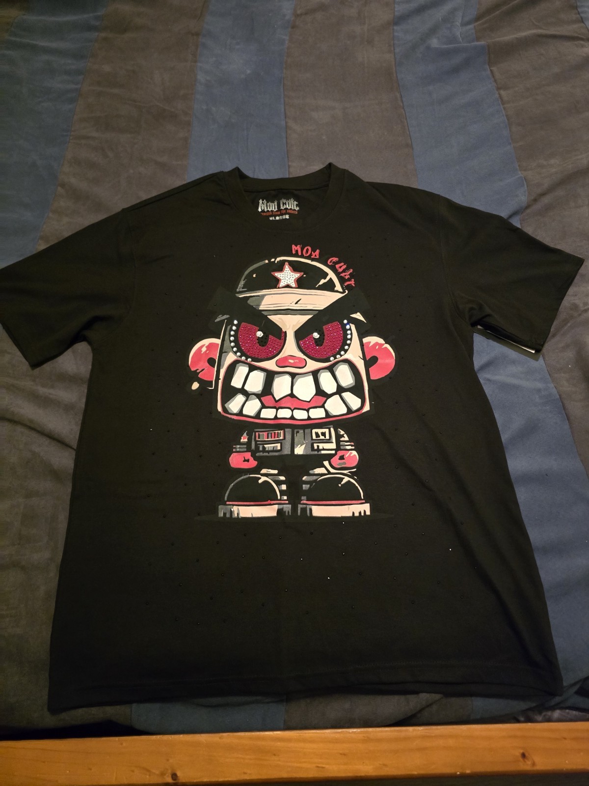 $58…Mod Cult Embellished size XL Drop Shoulder T-shirt Black. Soldier