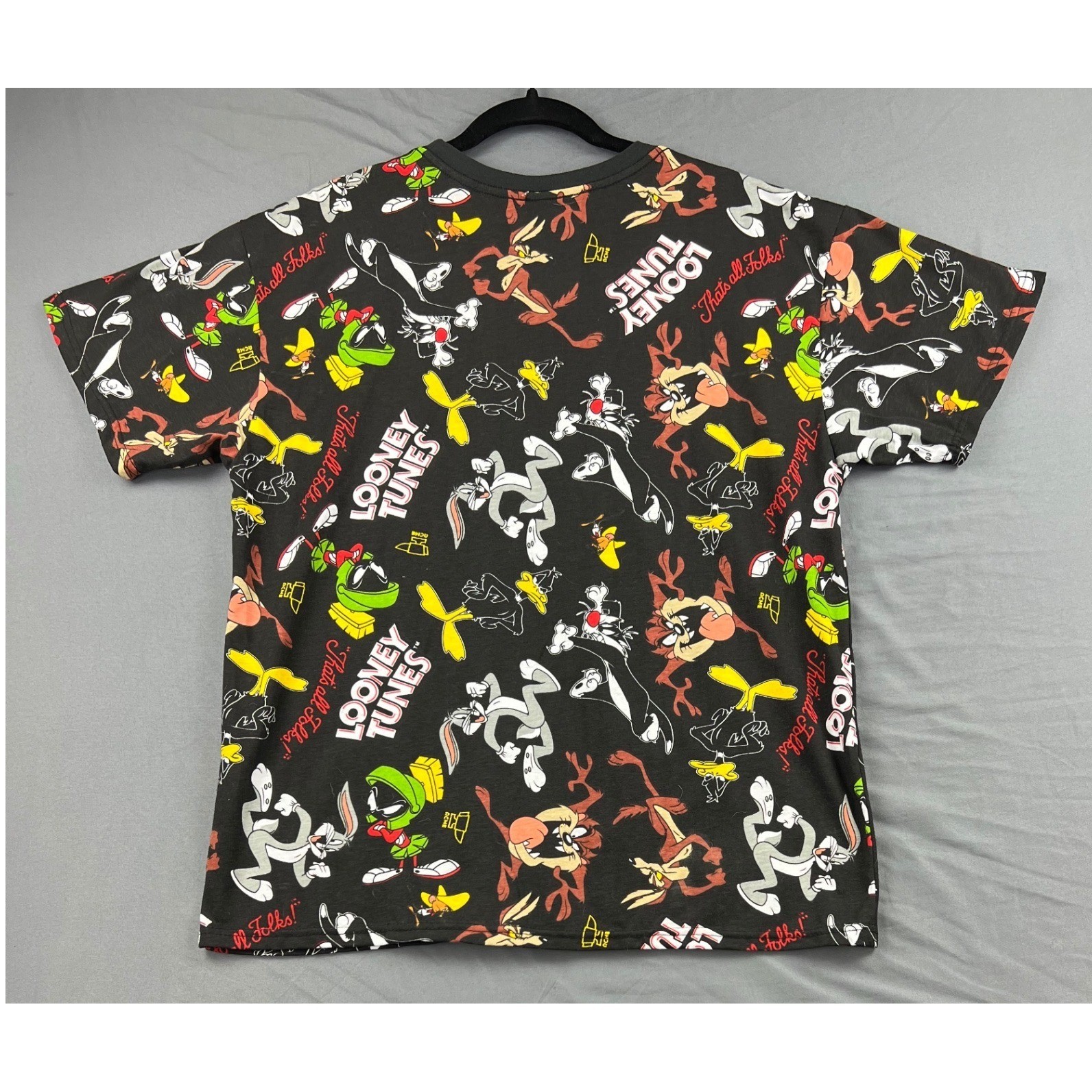 Looney Tunes T Shirt Mens Large Black All Over Print NWT Bugs Bunny Taz Marvin