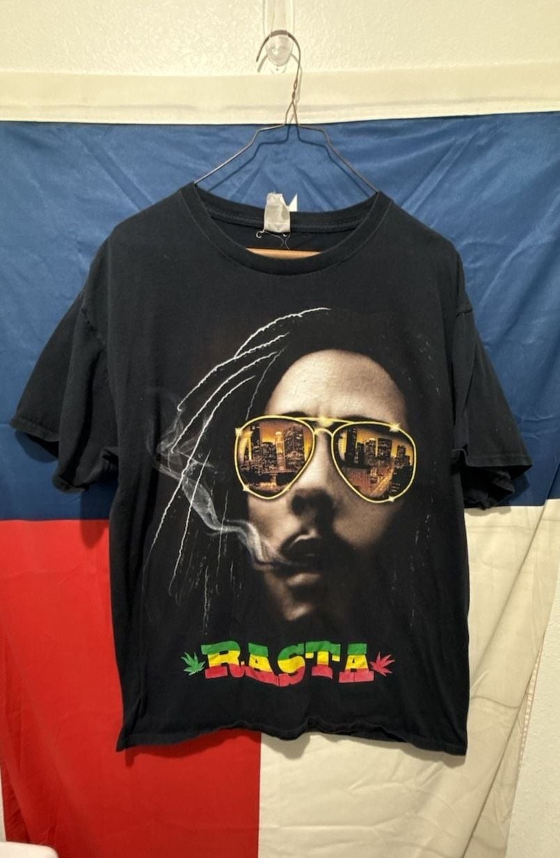 Vintage Fruit of the Loom Bob Marley Rasta Smoking Graphic T-Shirt