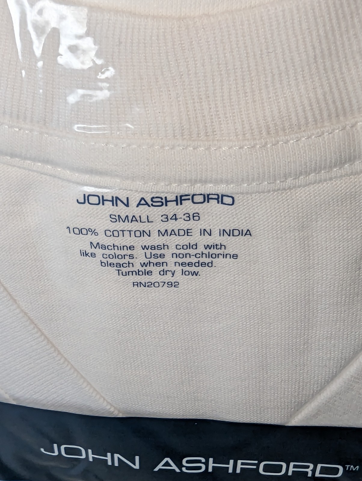 John Ashford Men’s 100% Cotton V-Neck T-Shirt Undershirt 3 Pack Size Small 34-36