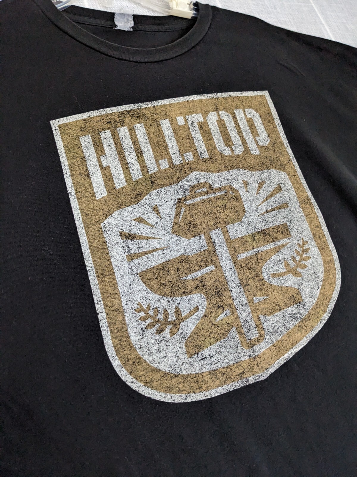 Walking Dead Hilltop Shirt Mens Medium Black Short Sleeve Graphic Tee 2013