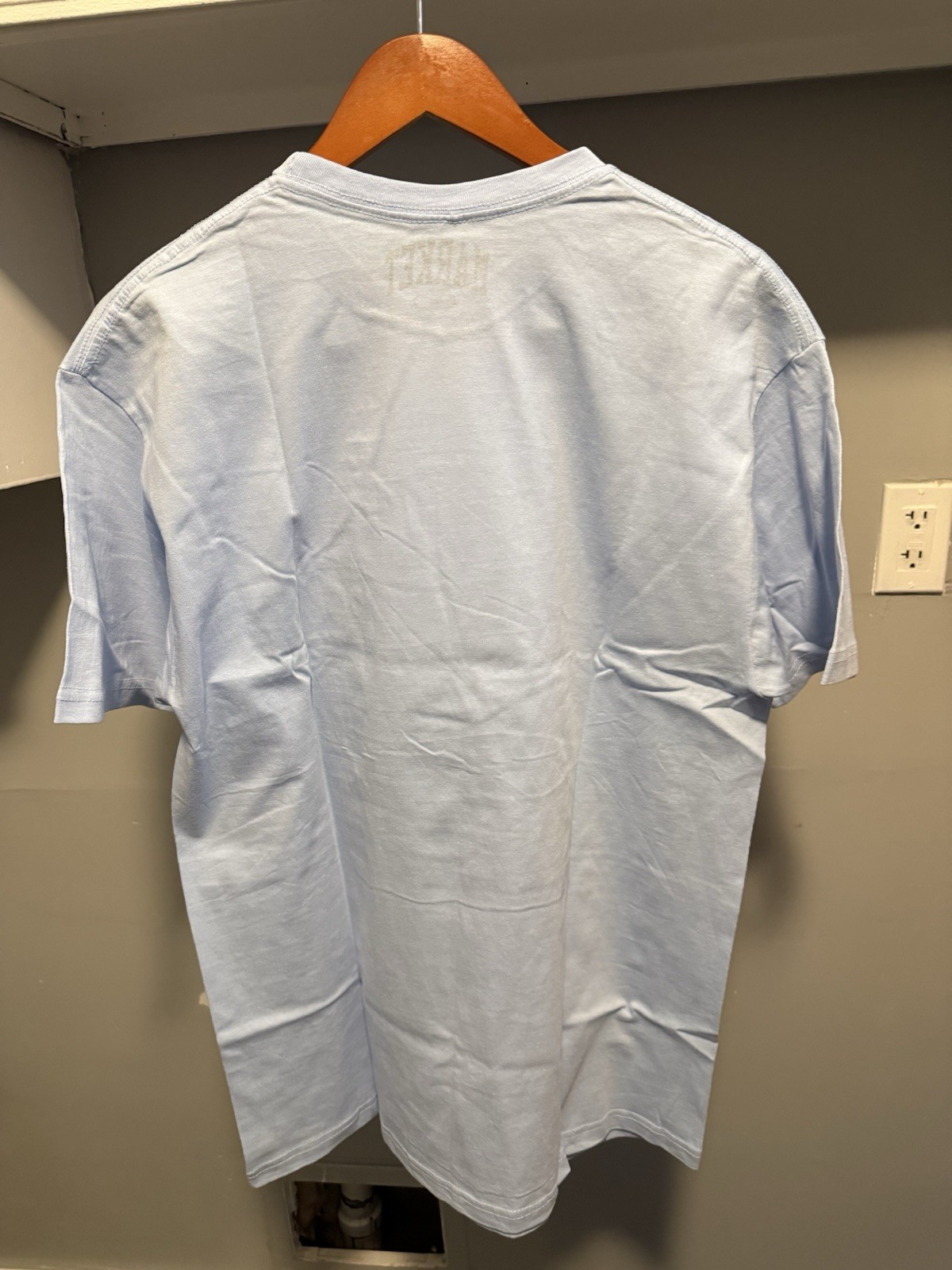 market studios t shirt Size L
