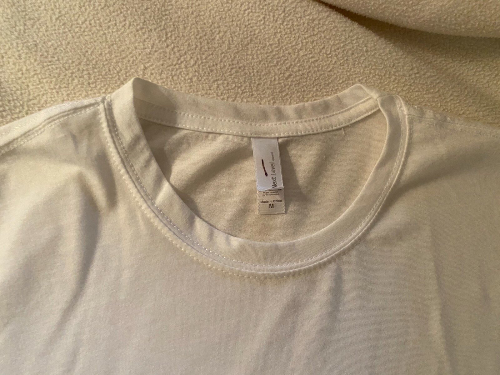 Next Level Apparel Men’s T-Shirt Crew White Short Sleeves Cotton Blend, Med NWOT