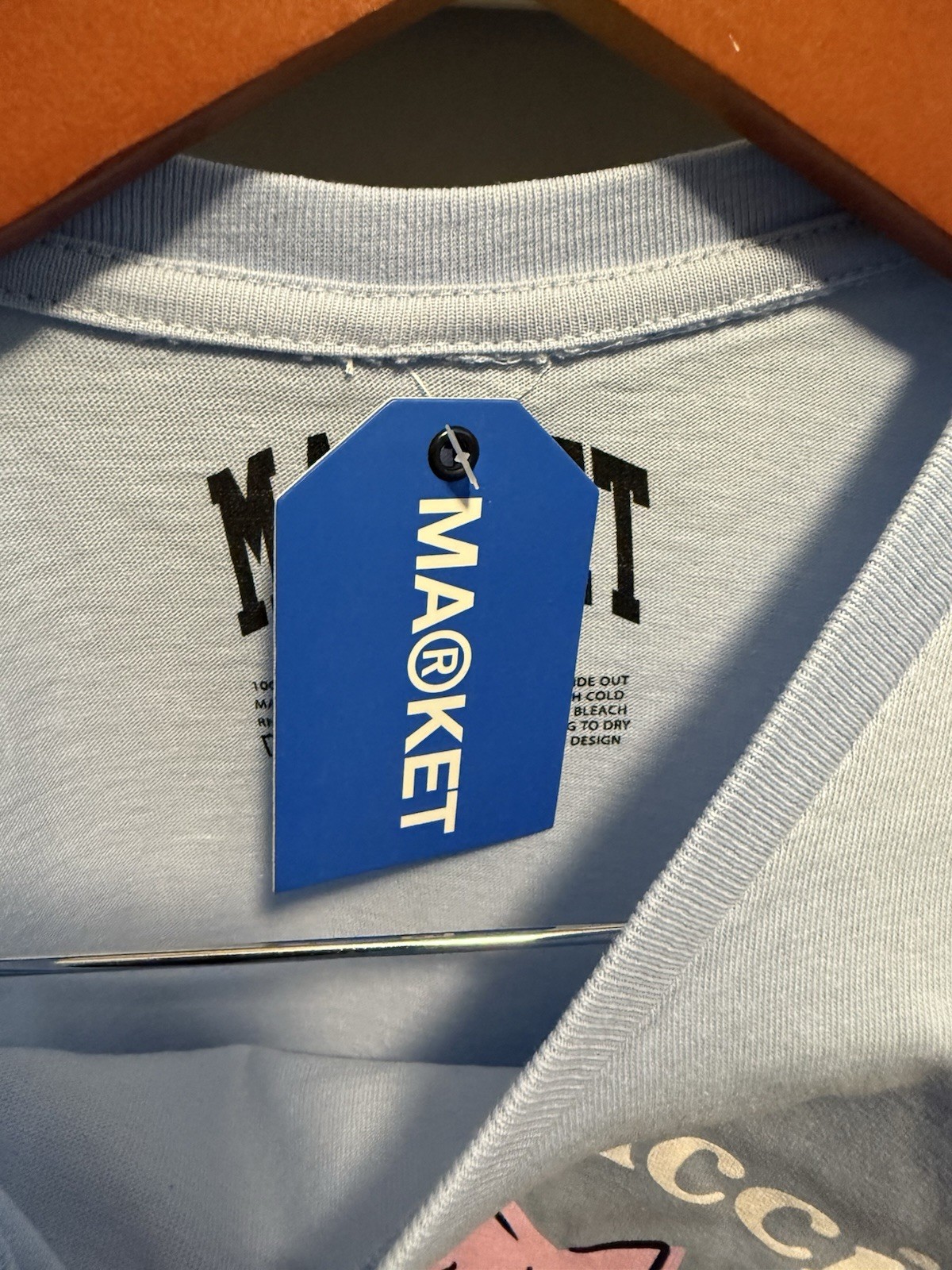 market studios t shirt Size L