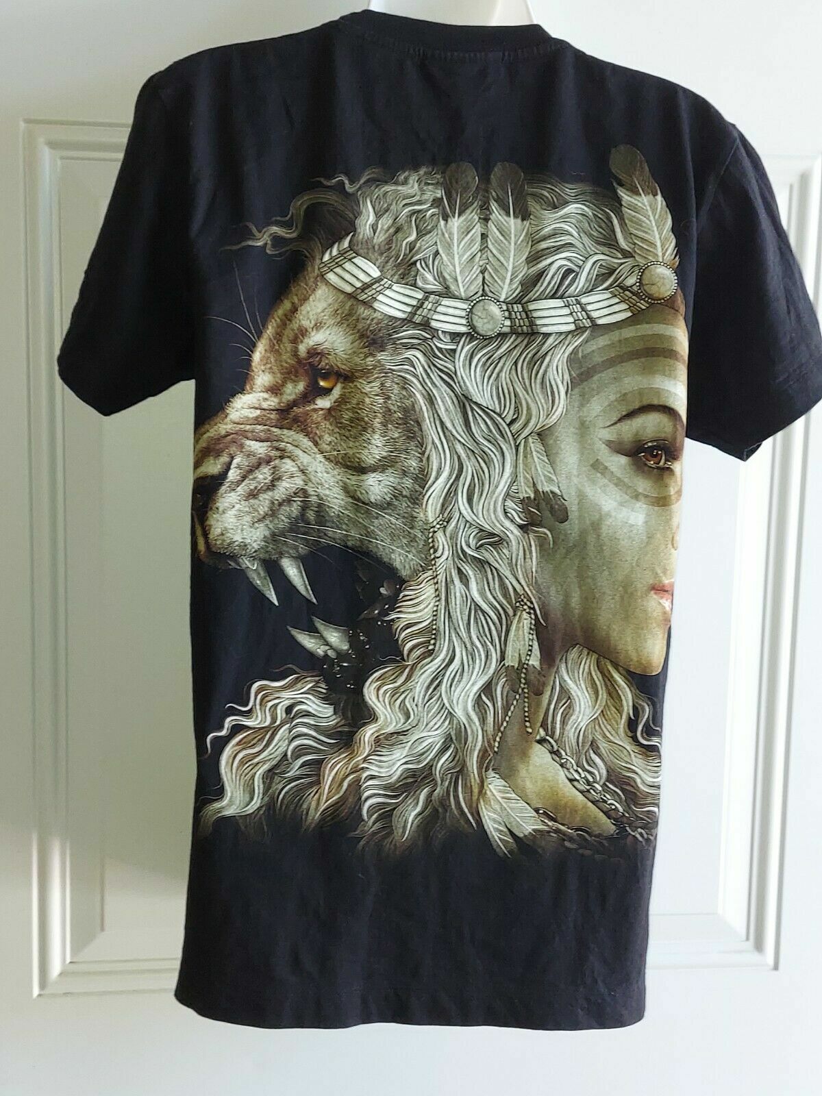 Rock Chang Original Lion Hand Painted w/Silver stud and Nose Ring T-Shirt Small
