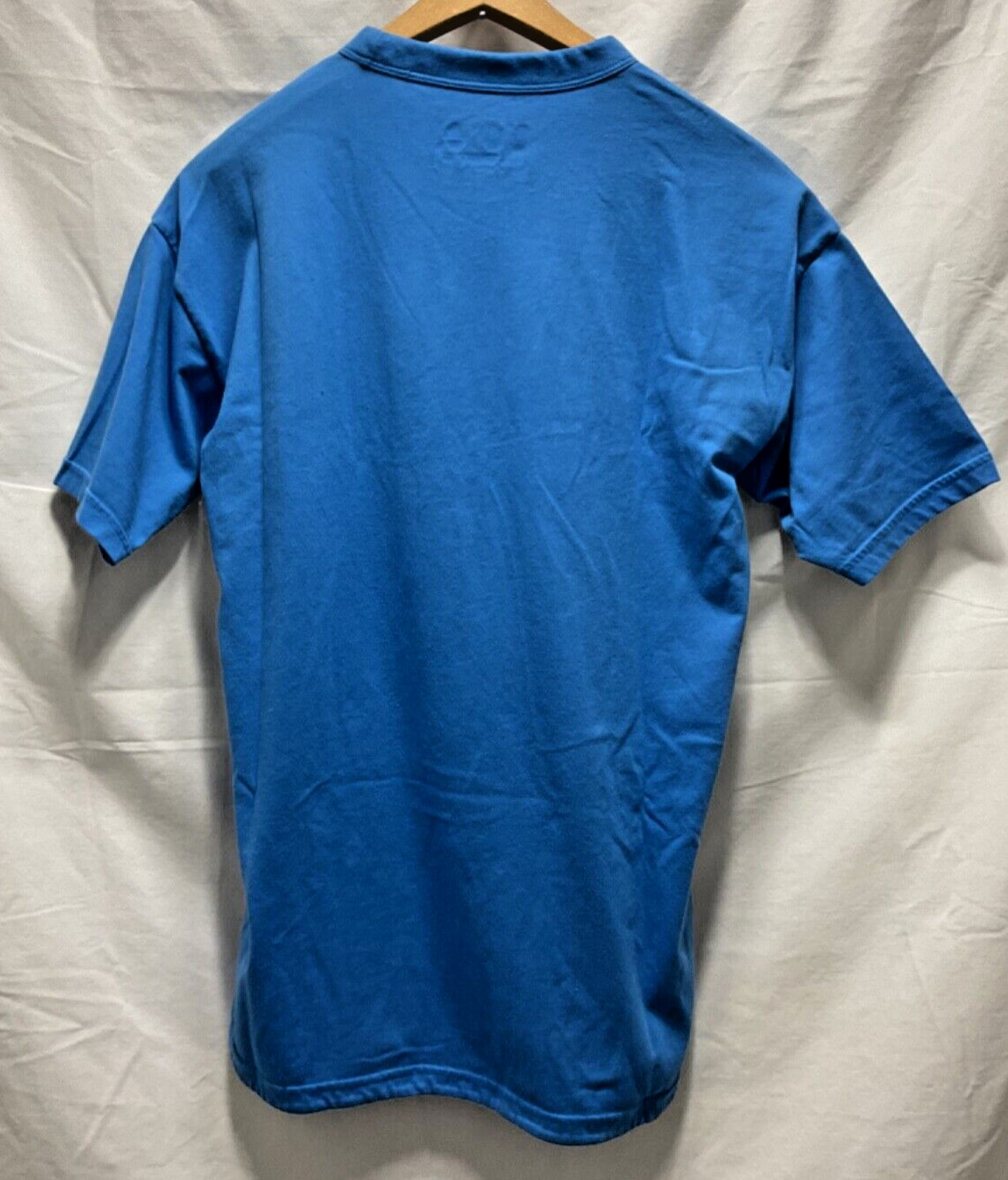 NB New Balance Stretch Blue Pocket T Shirt Unisex size Small Round Slit Hemline