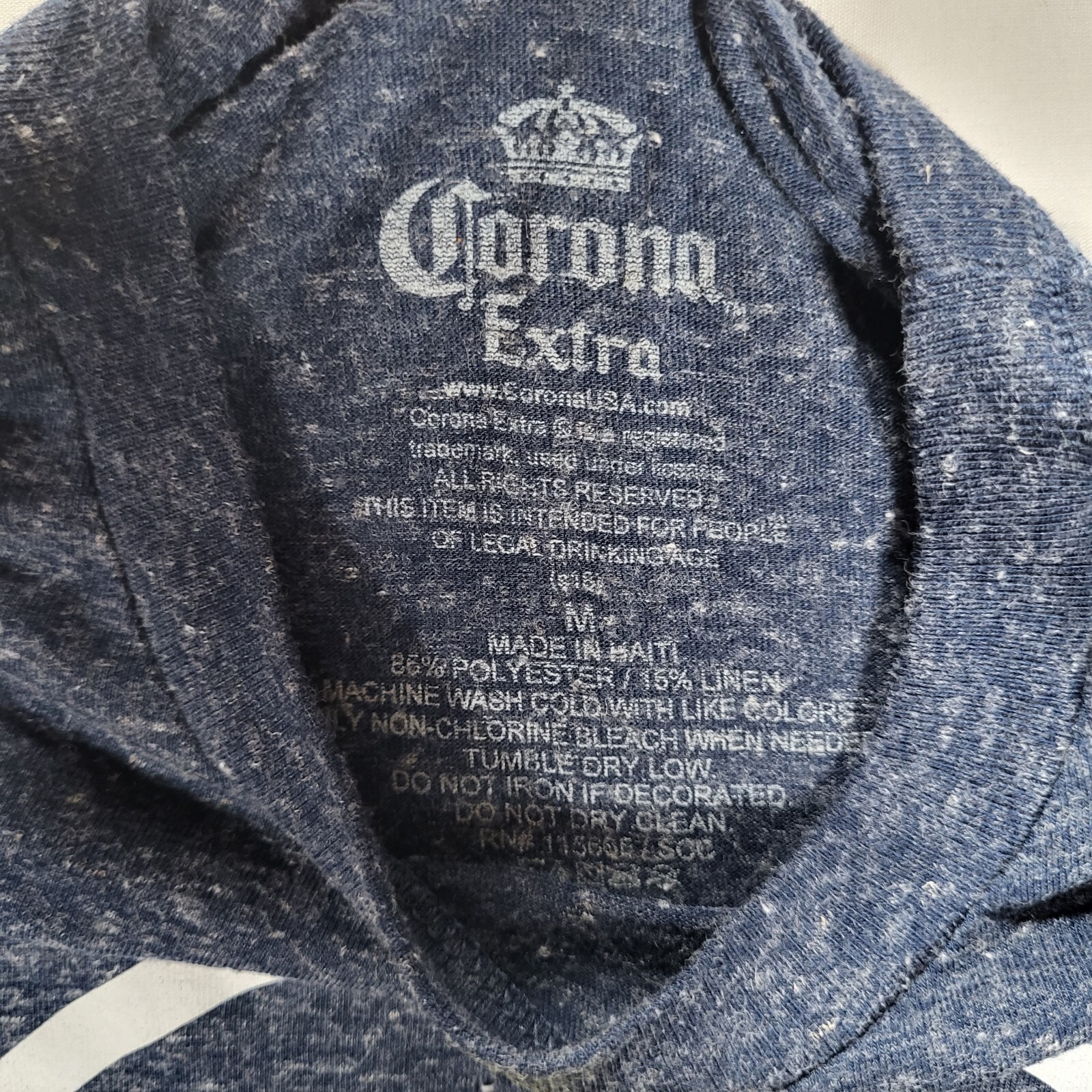 Corona Extra Men’s Medium Navy Polyester Linen Blend Graphic Tshirt