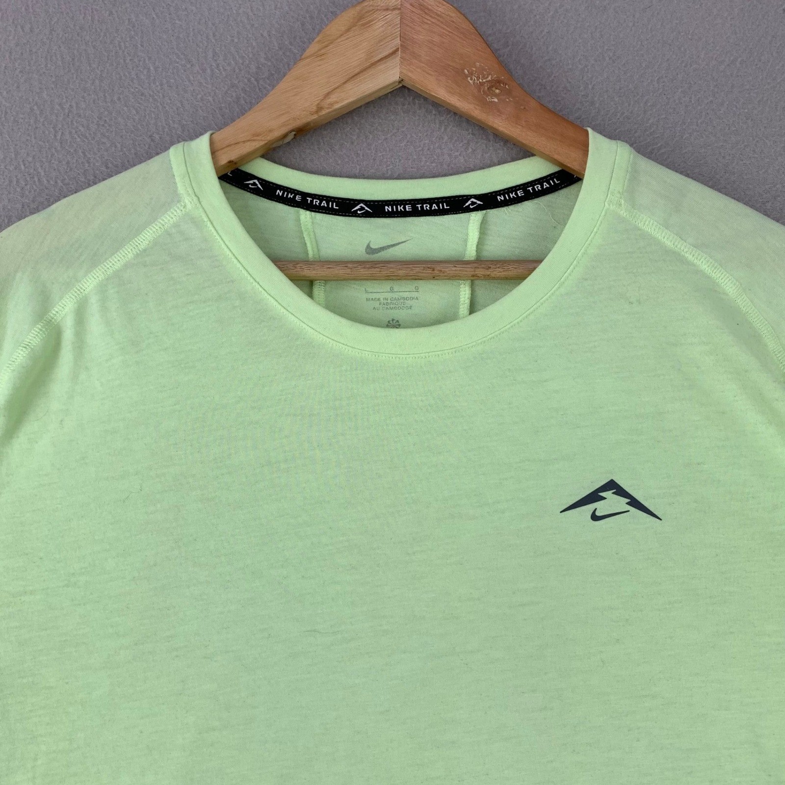 Nike Trail Dri-FIT ADV T-Shirt Mens Large Lime Green Running Performance Tee