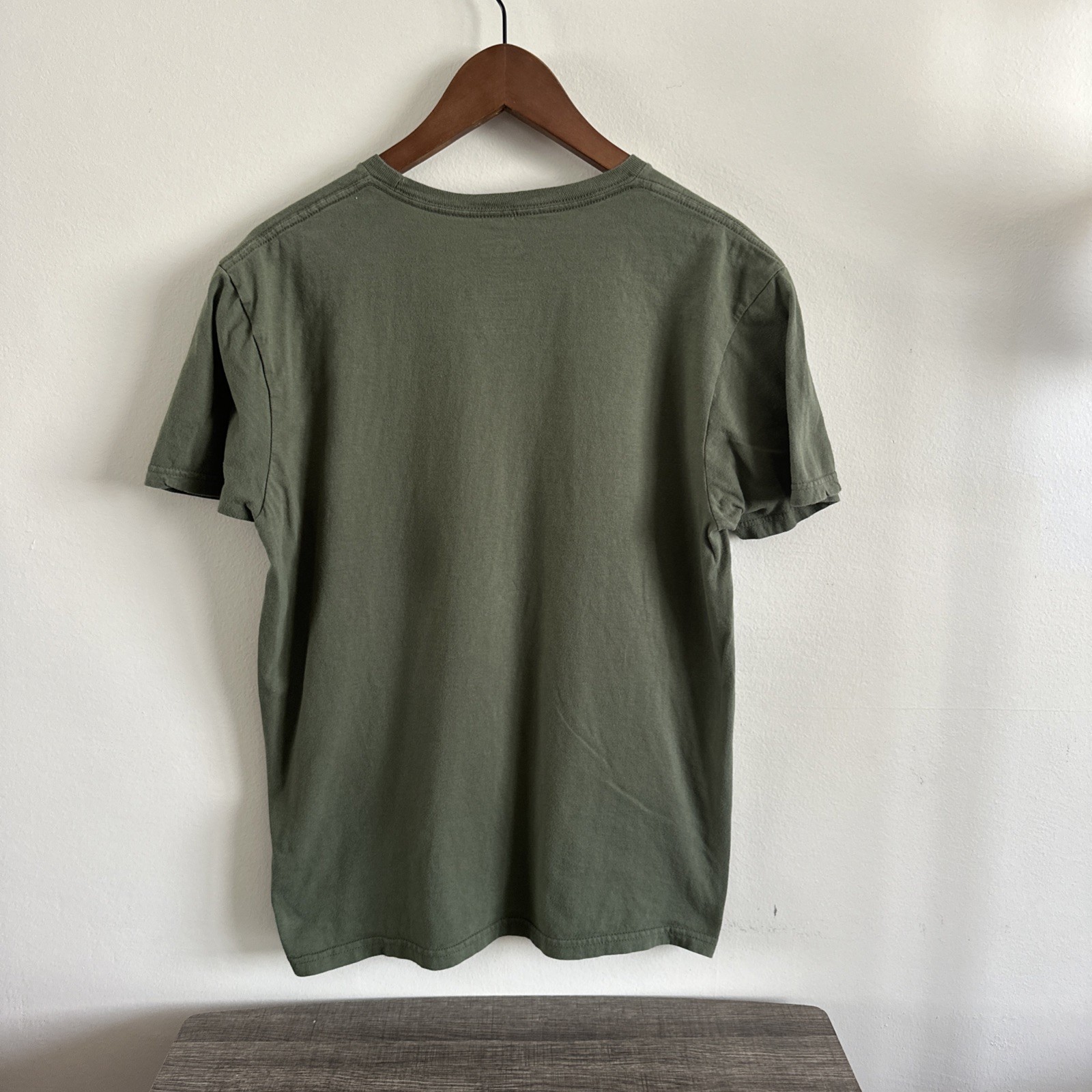 YETI Men’s Medium Short Sleeve T-Shirt 100% Cotton Green