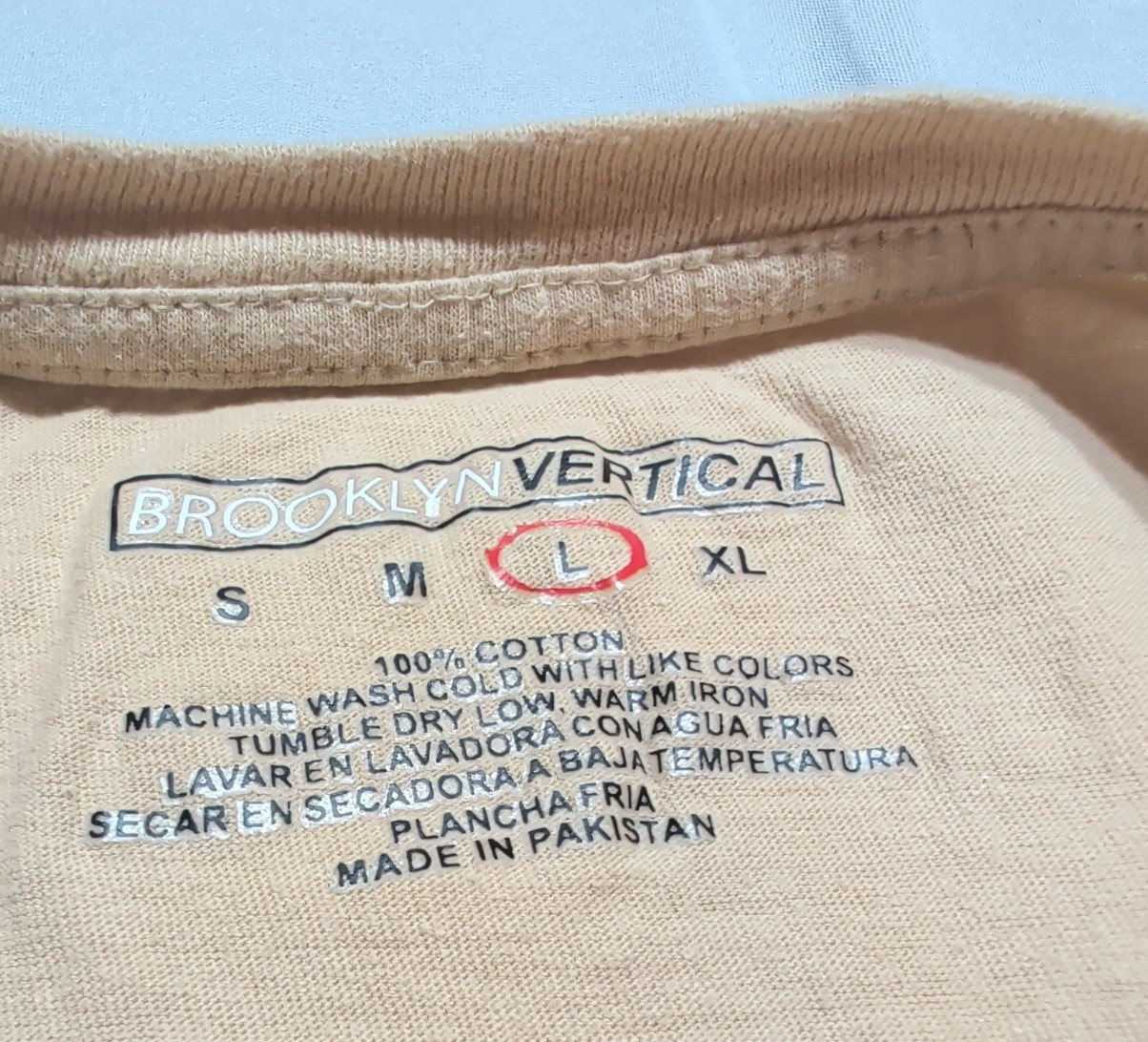 Brooklyn Vertical Men’s Large Beige Anime Style Graffiti Good Times Graphic Tee
