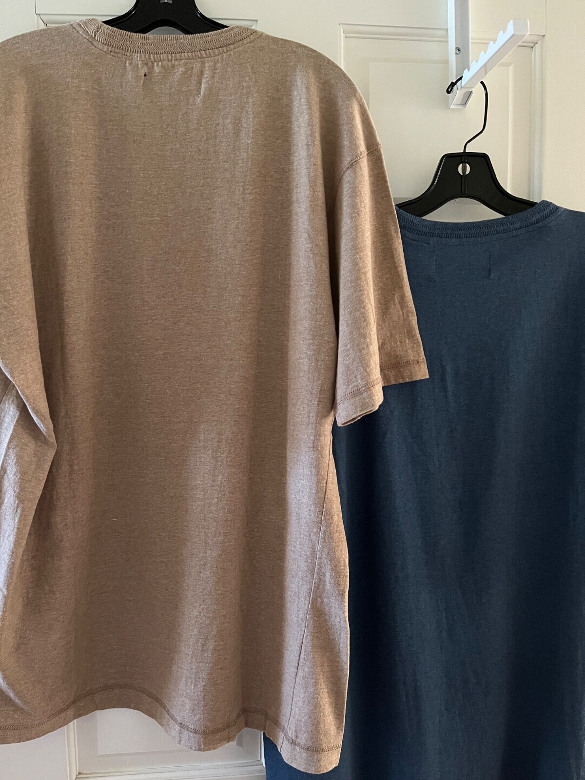 2 TOP QUALITY THICK COTTON T-SHIRTS, XL, BLUE/TAN, “NAVY BLUE COMFORT” EXCELLENT