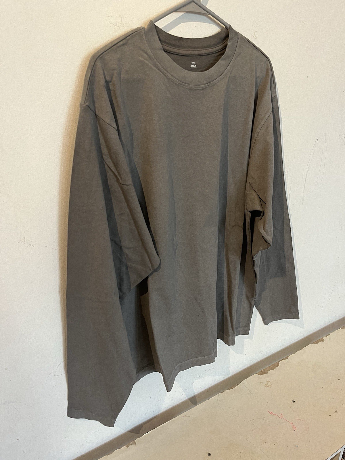 Yeezy YZY x GAP Unreleased Poetic Grey Long Sleeve T Shirt – Size L BRAND NEW