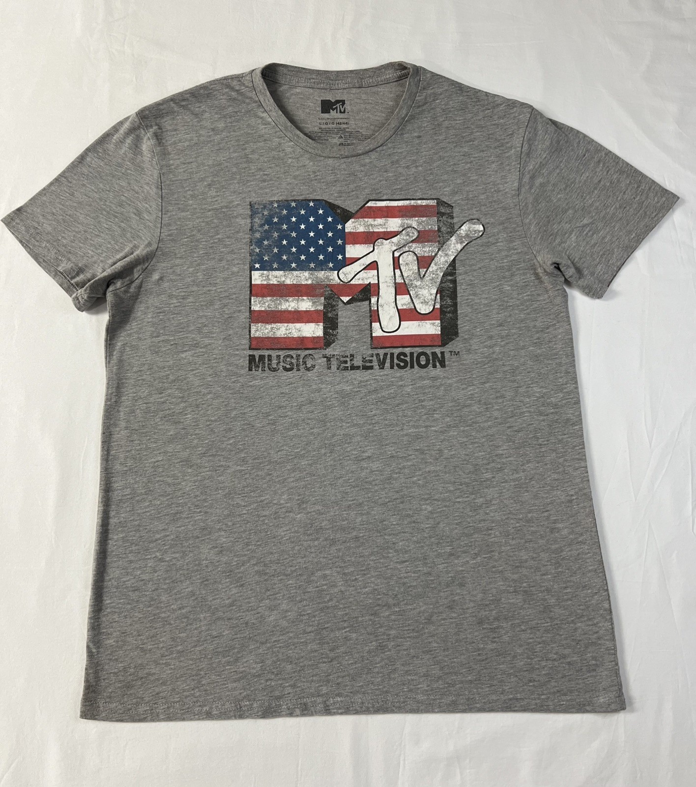 MTV Music Television American Flag Men’s Large (42/44) T-Shirt Gray Short Sleeve