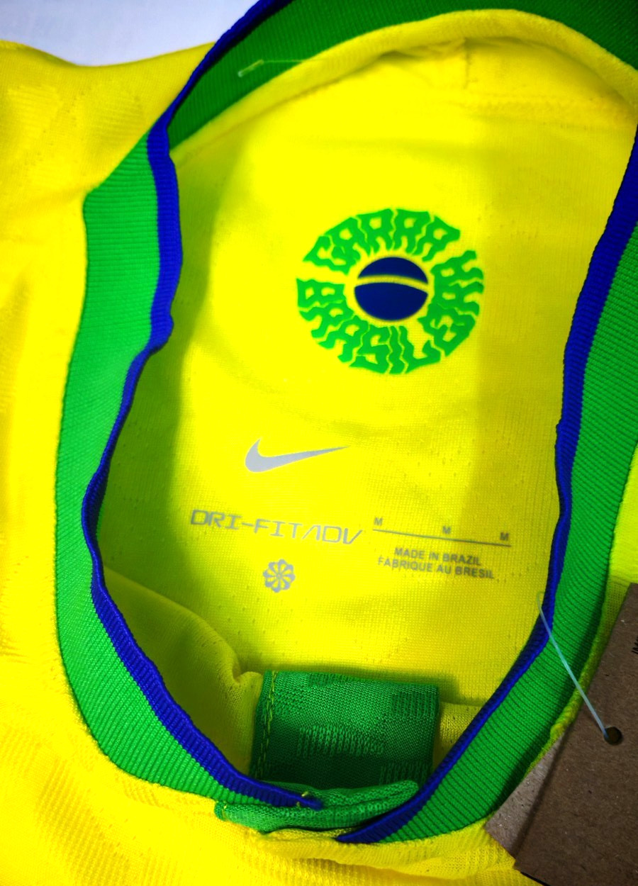 Nike Brazil 2022 World Cup Home Jersey Player Issue Dri-FIT ADV Yellow Mens Size