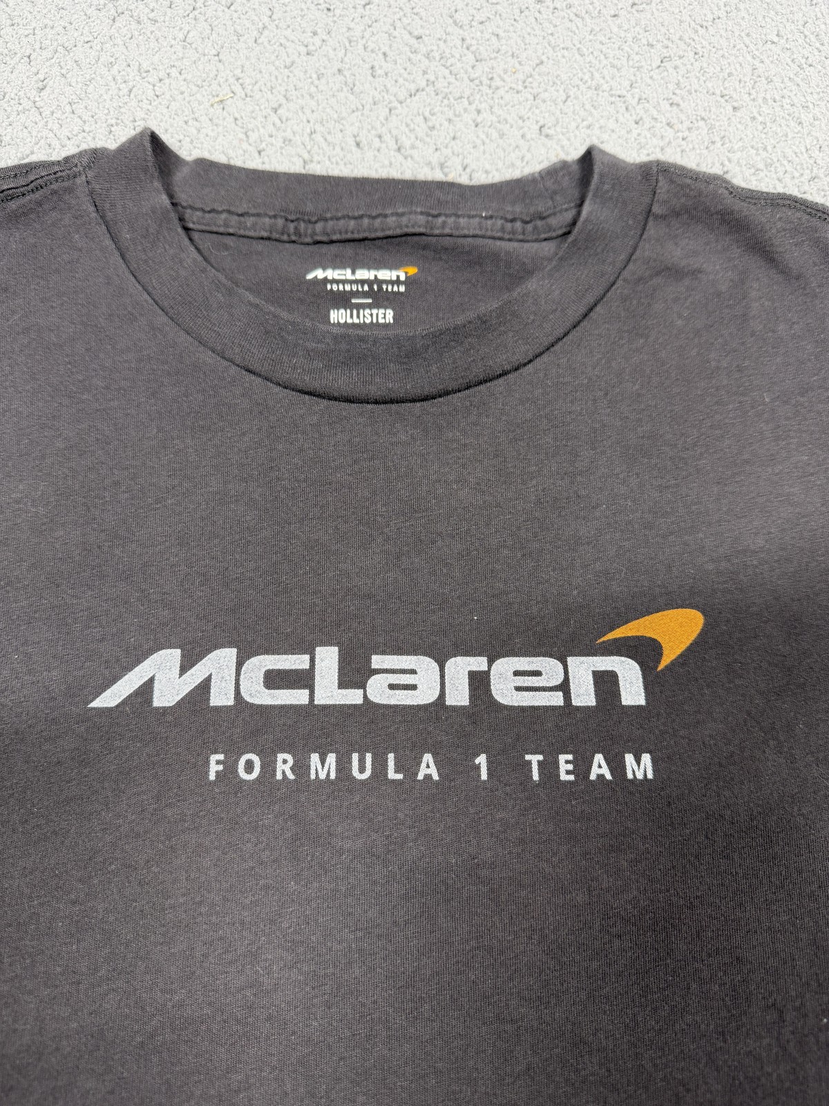 Hollister McLaren F1 Team Shirt Mens Medium Gray Las Vegas Racing Graphic Tee