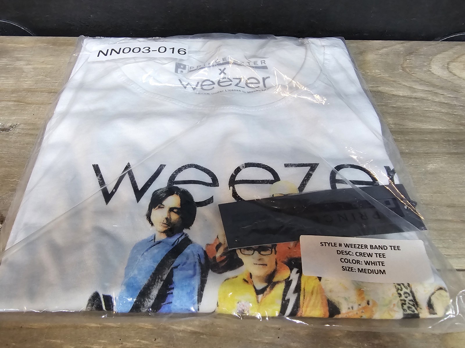 Weezer Band T Shirt Size Medium Brand New In Bag Alt Rock Music Band Tee Tour