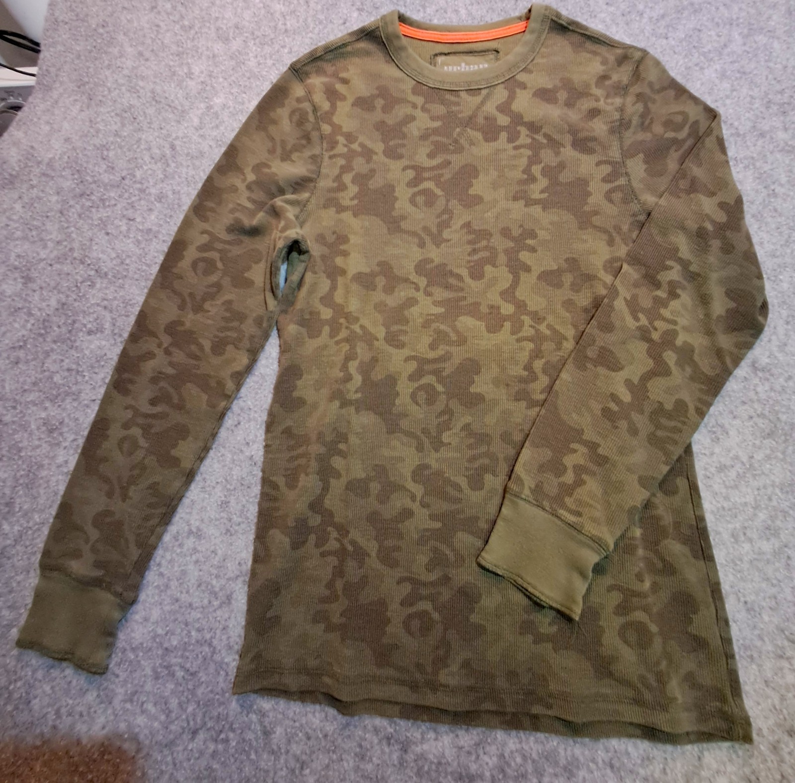 Urban Pipeline Camo Thermal Top MEDIUM MED M