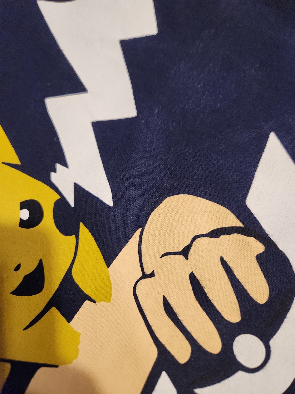 *Size Medium* 2019 UNIQLO UTGP Pokemon Ash And Pikachu Shirt