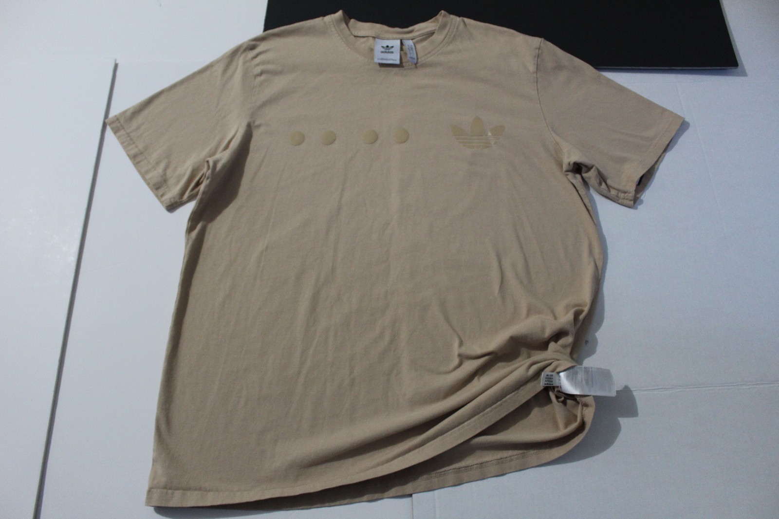Adidas men’s Size Large