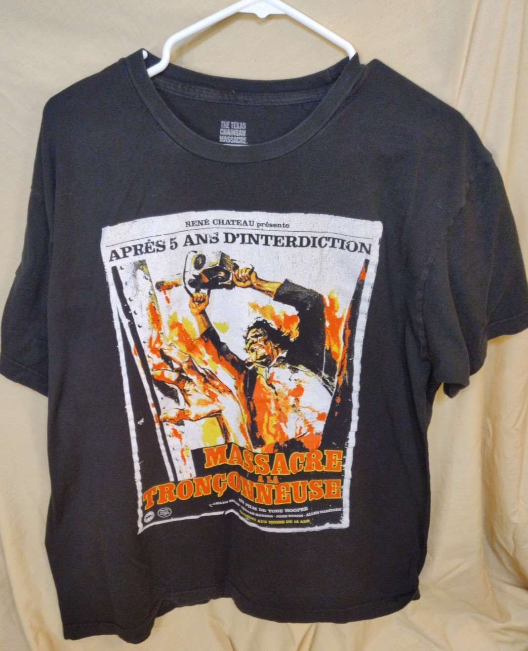 FRENCH Texas Chainsaw Massacre T Shirt SIZE XL Black Poster Graphic Horror Movie