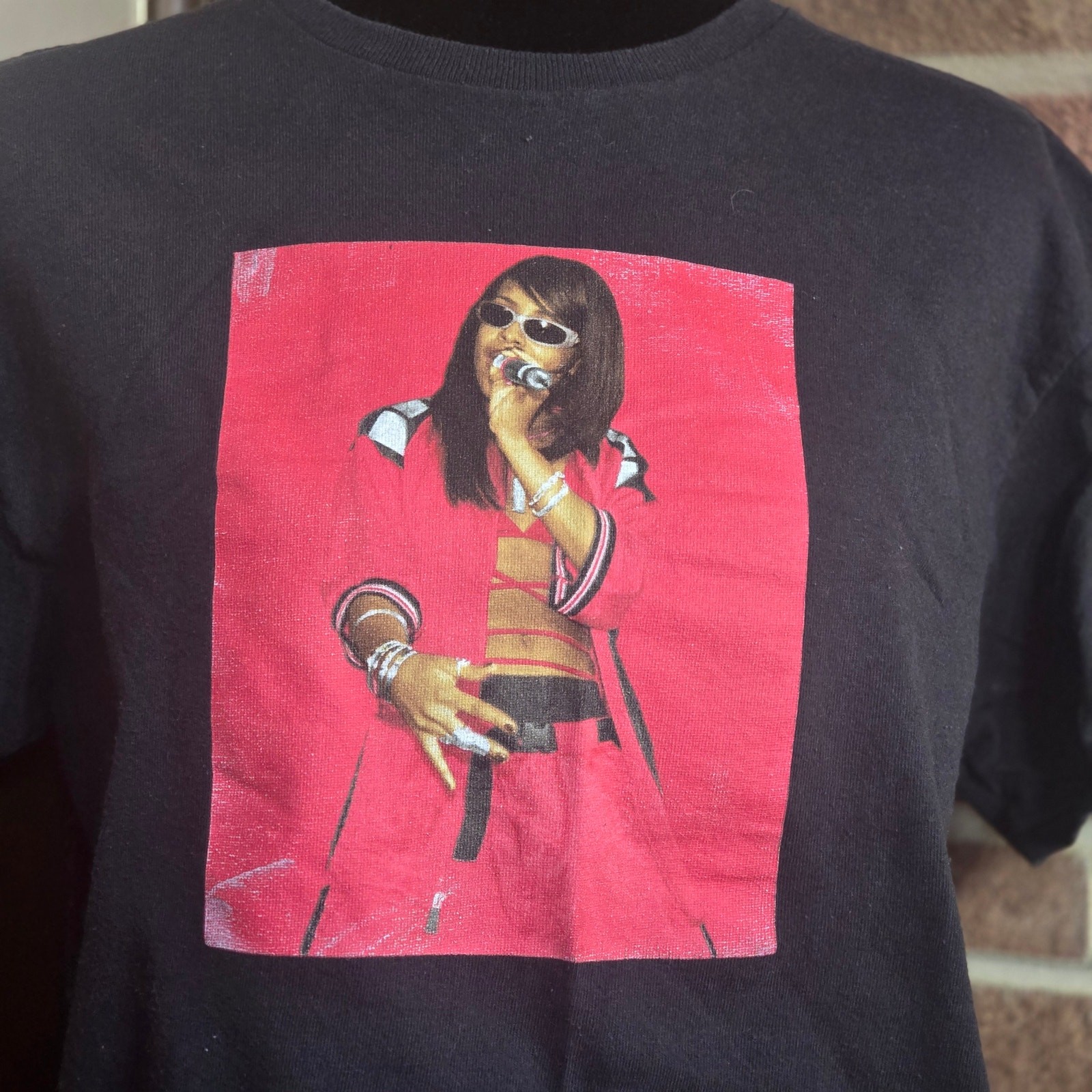 Aaliyah Graphic T Shirt Mens Medium Black Ripple Junction Spencers KMEL 1997