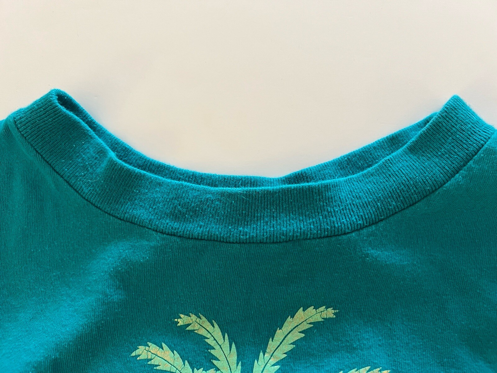 Vintage 90s single stitch blue green Hawaii gold foil palm trees sz L graphic