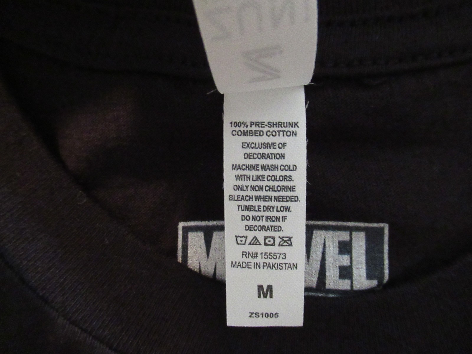 Marvel Spider-Man: No Way Home Torn Suit Long-Sleeve T-Shirt Size Medium