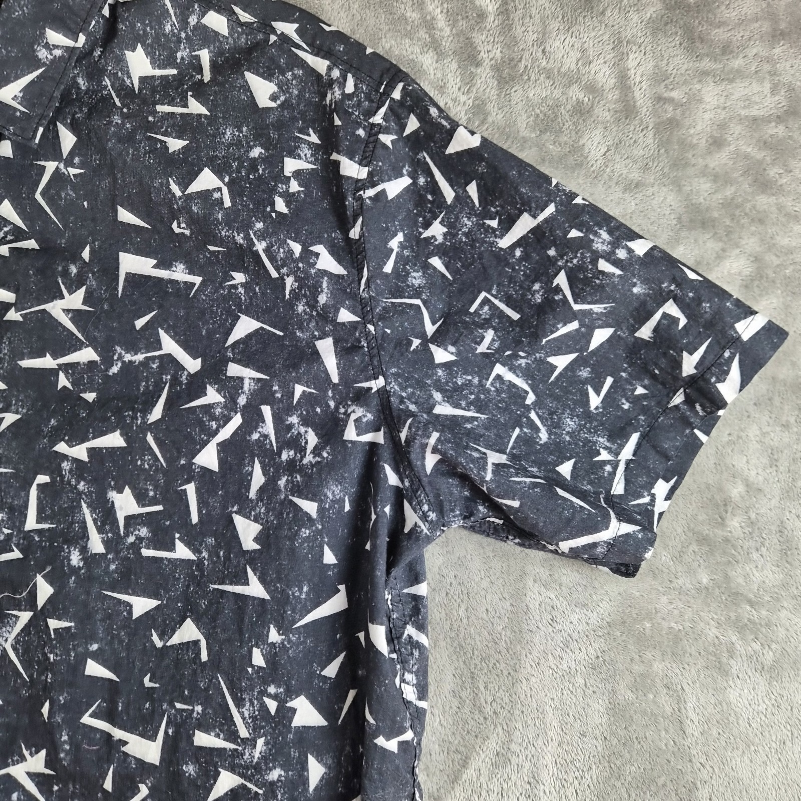 Billabong Garage Collection Shirt XL Black White Abstract Surf Skate Streetwear