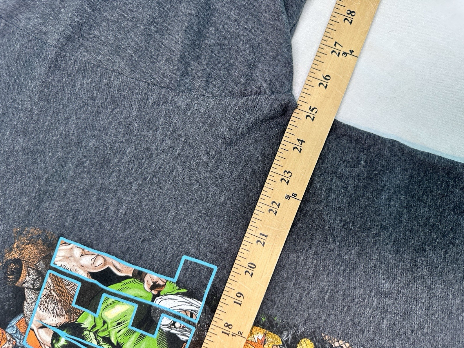Marvel Comics Men’s XXL Character Collage Print T-Shirt Gray Mad Engine Avengers