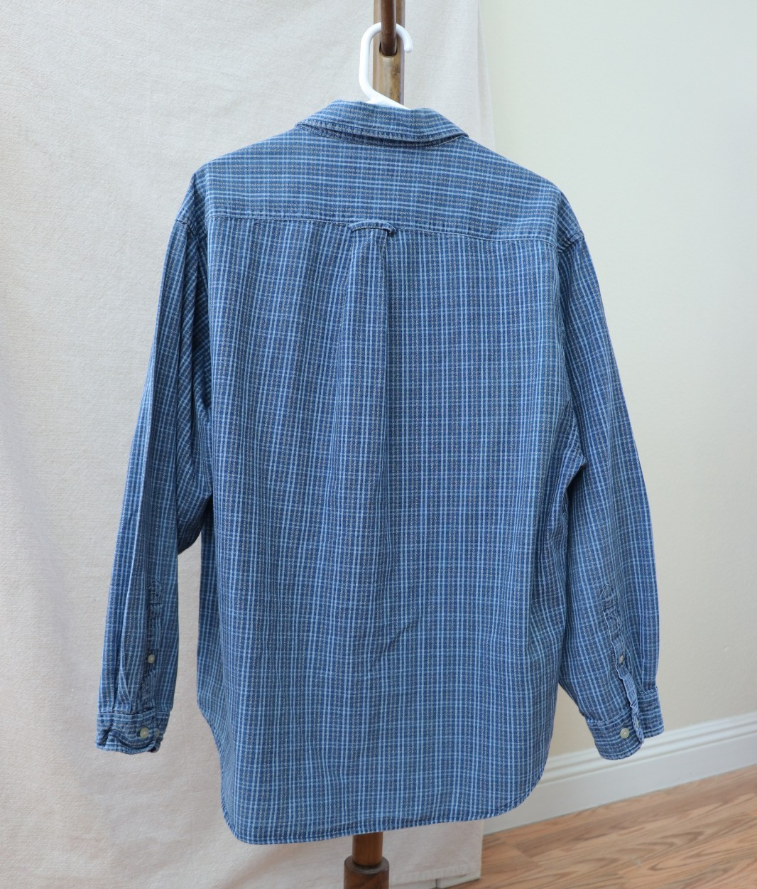 John Ashford Long Sleeves Blue Plaid Button Down Mens Shirt Sz XL 100% Cotton