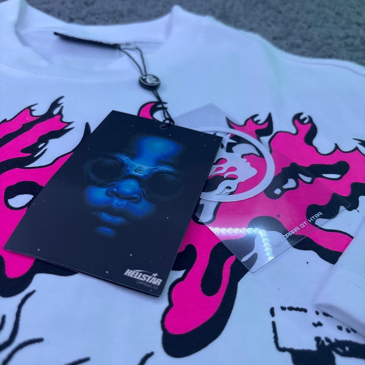 👕 Hellstar T-shirt 💯 100% cotton 100% authentic 🫆has nfc scan 📦 ships in 1-2