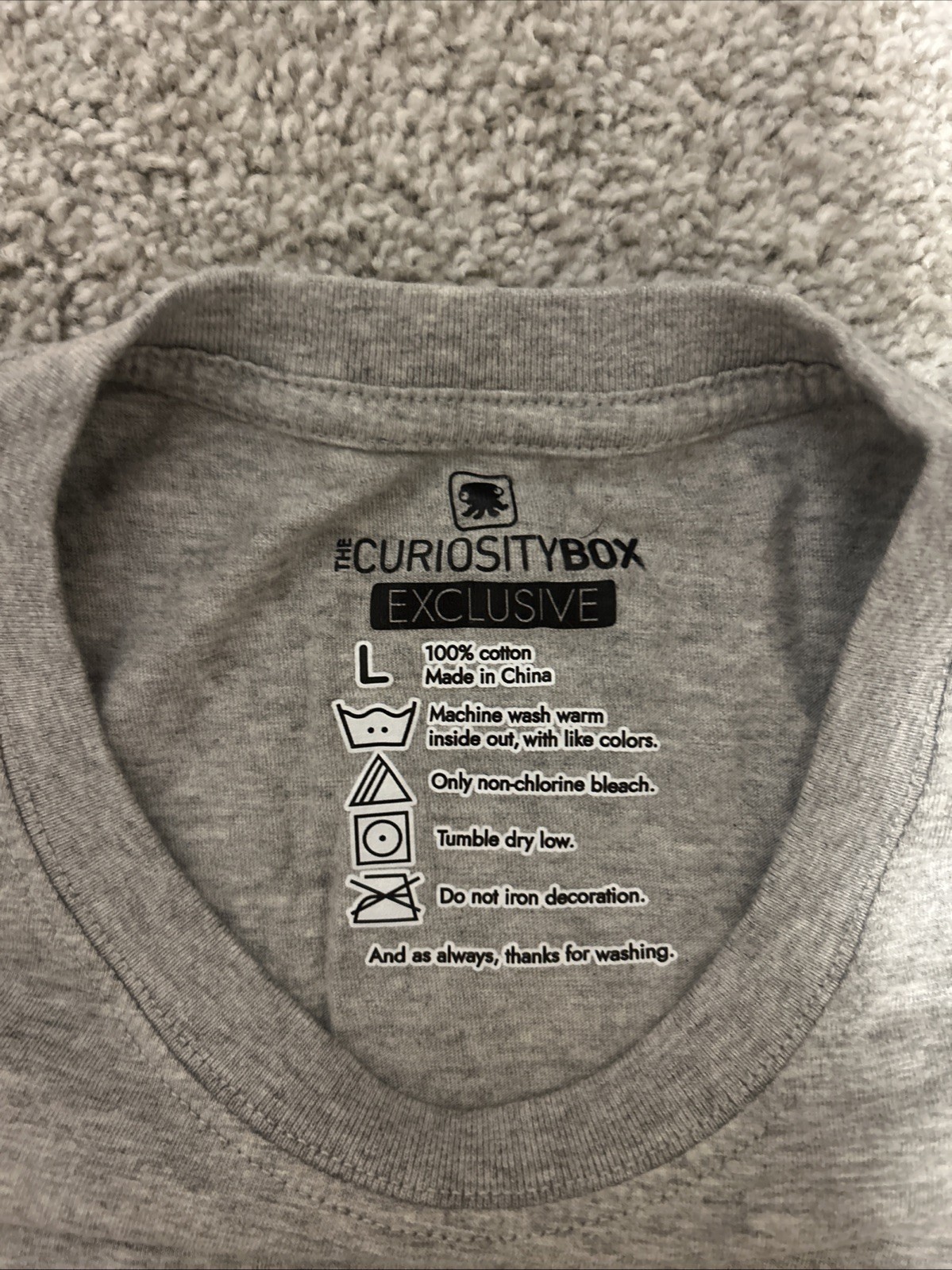 Curiosity Box Uranus Is A Black Hole Graphic Print Tee Shirt Gray Size Large