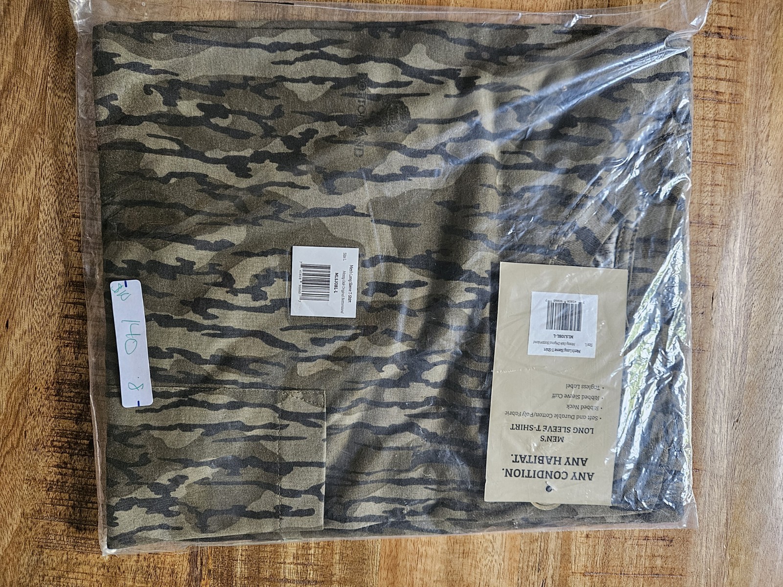 Mossy OakMen’s L Green/Black Camo Long Sleeve Crew T-Shirt