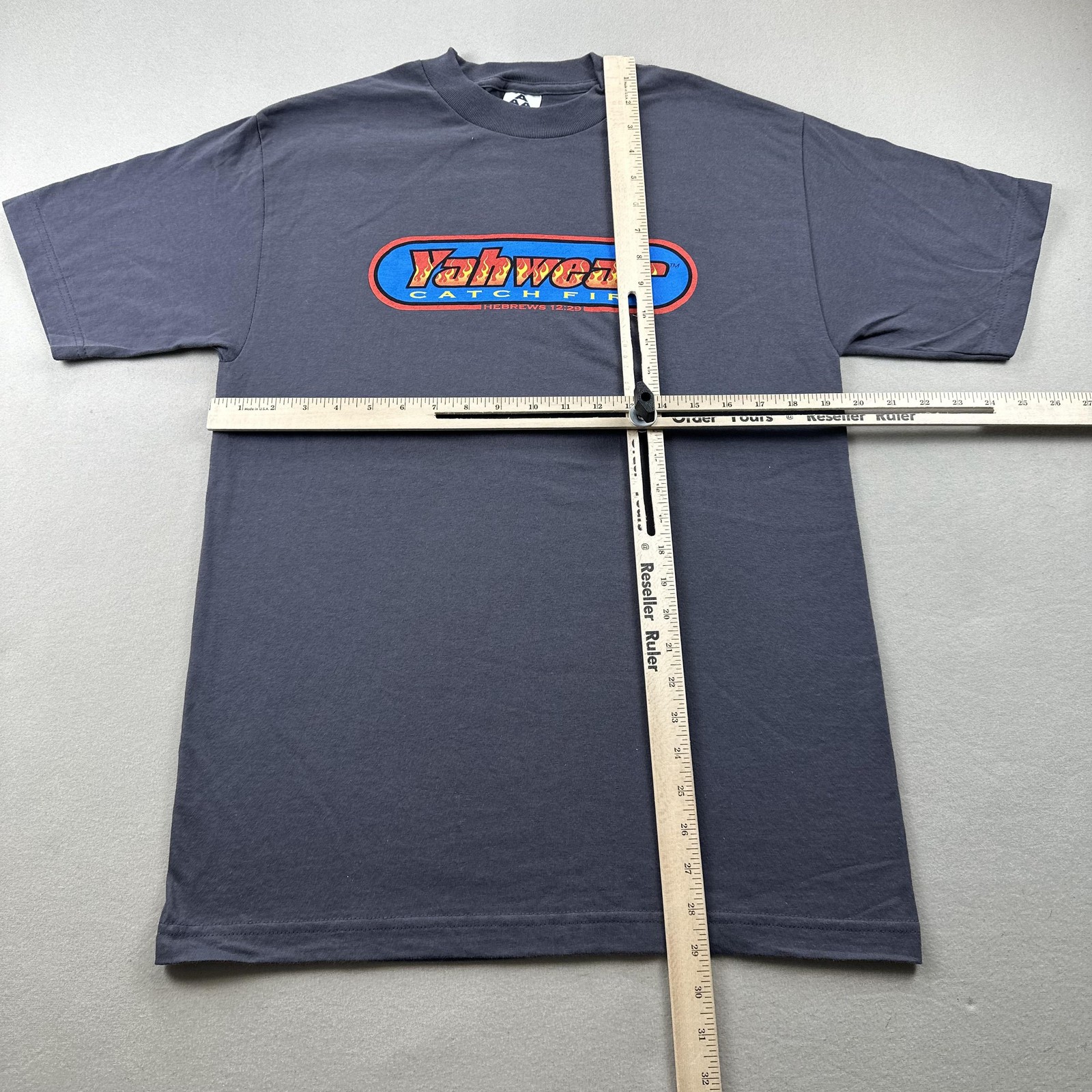Vintage God T-Shirt Mens Medium Gray Yah Wear Hebrews Jewish Religion Fire y2k
