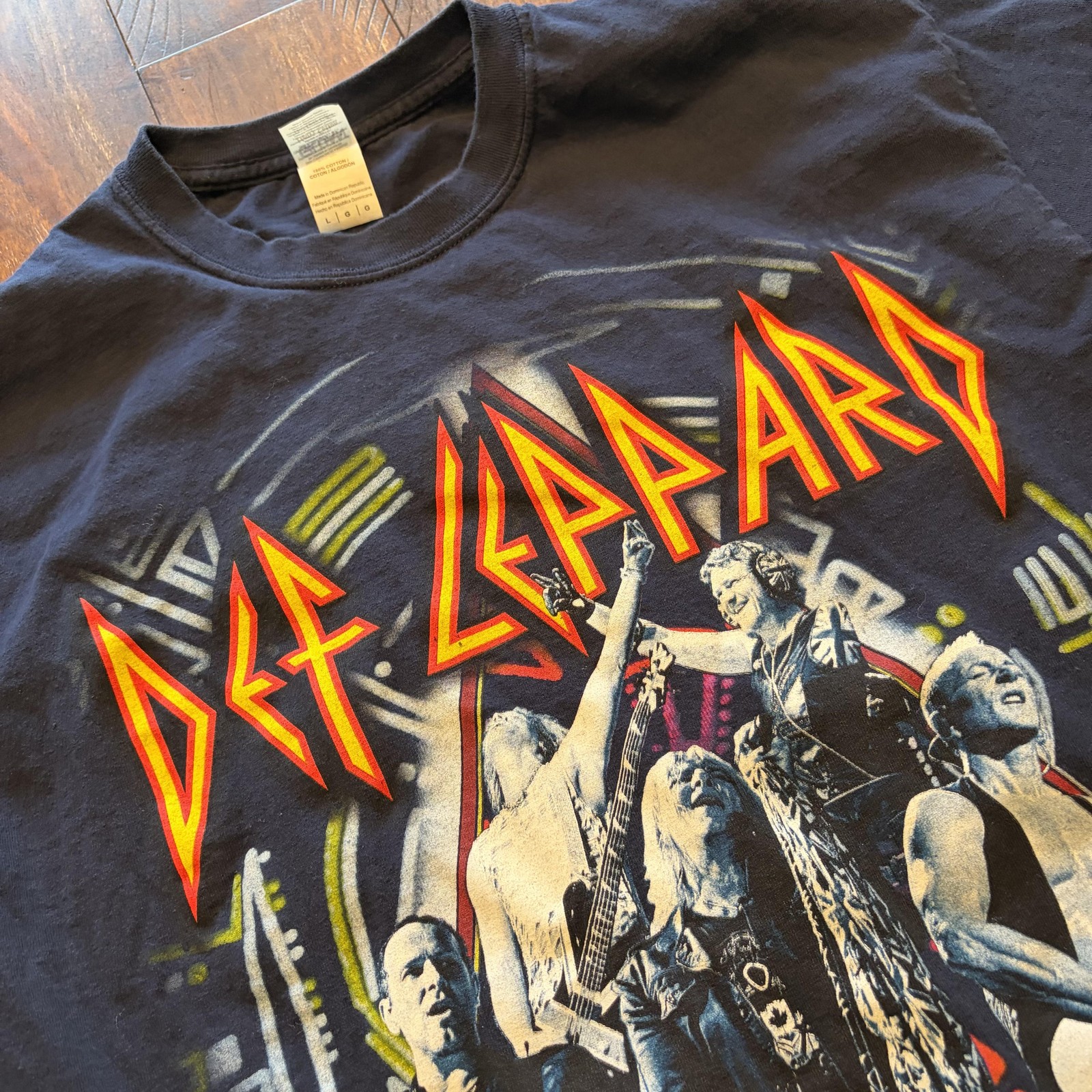 Def Leppard Shirt Mens Large Blue Gildan Tour 2015 Rock Concert Tee T-Shirt