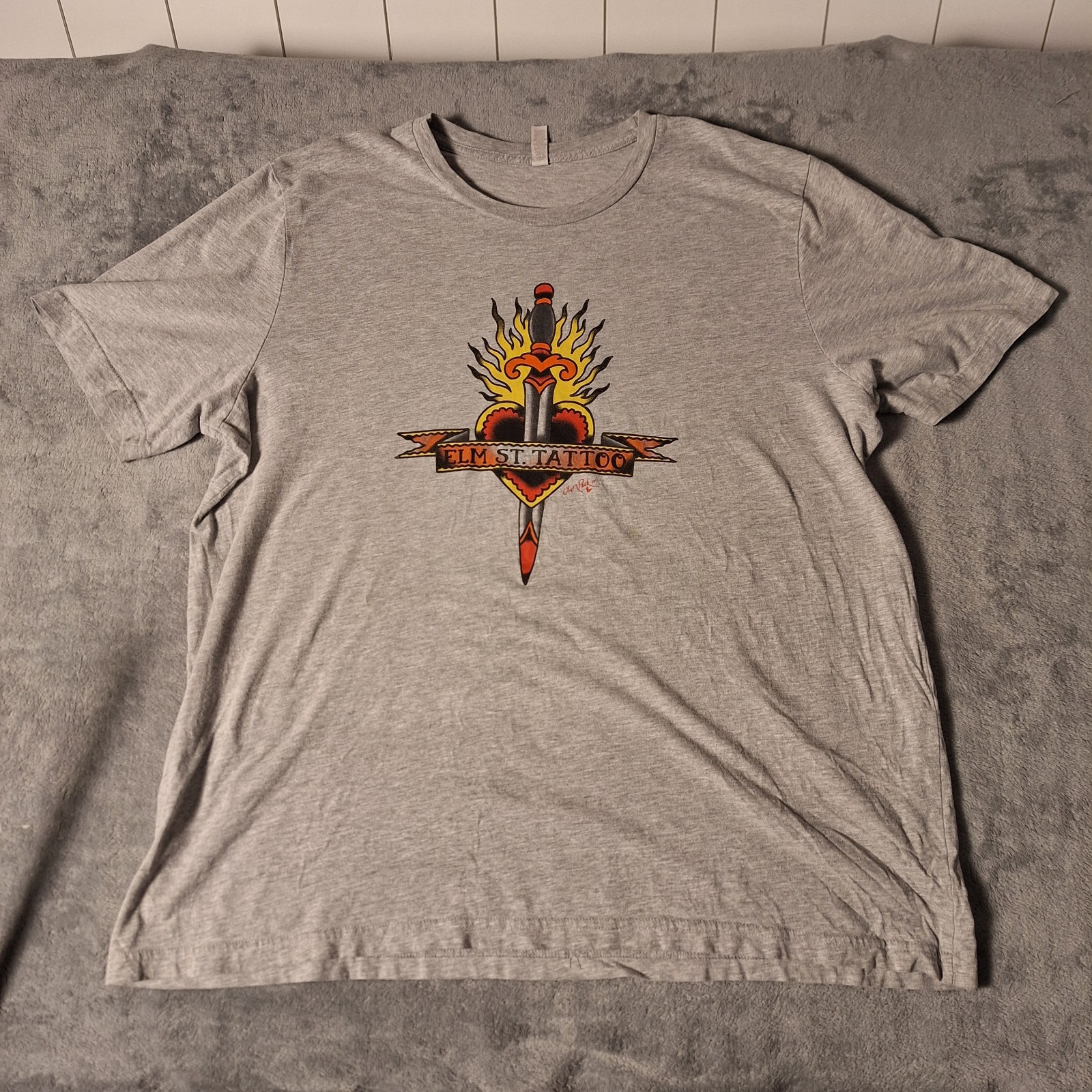 Elm St. Tattoo Dallas Texas T-Shirt Traditional Dagger Heart Logo Grey Tee 2XL