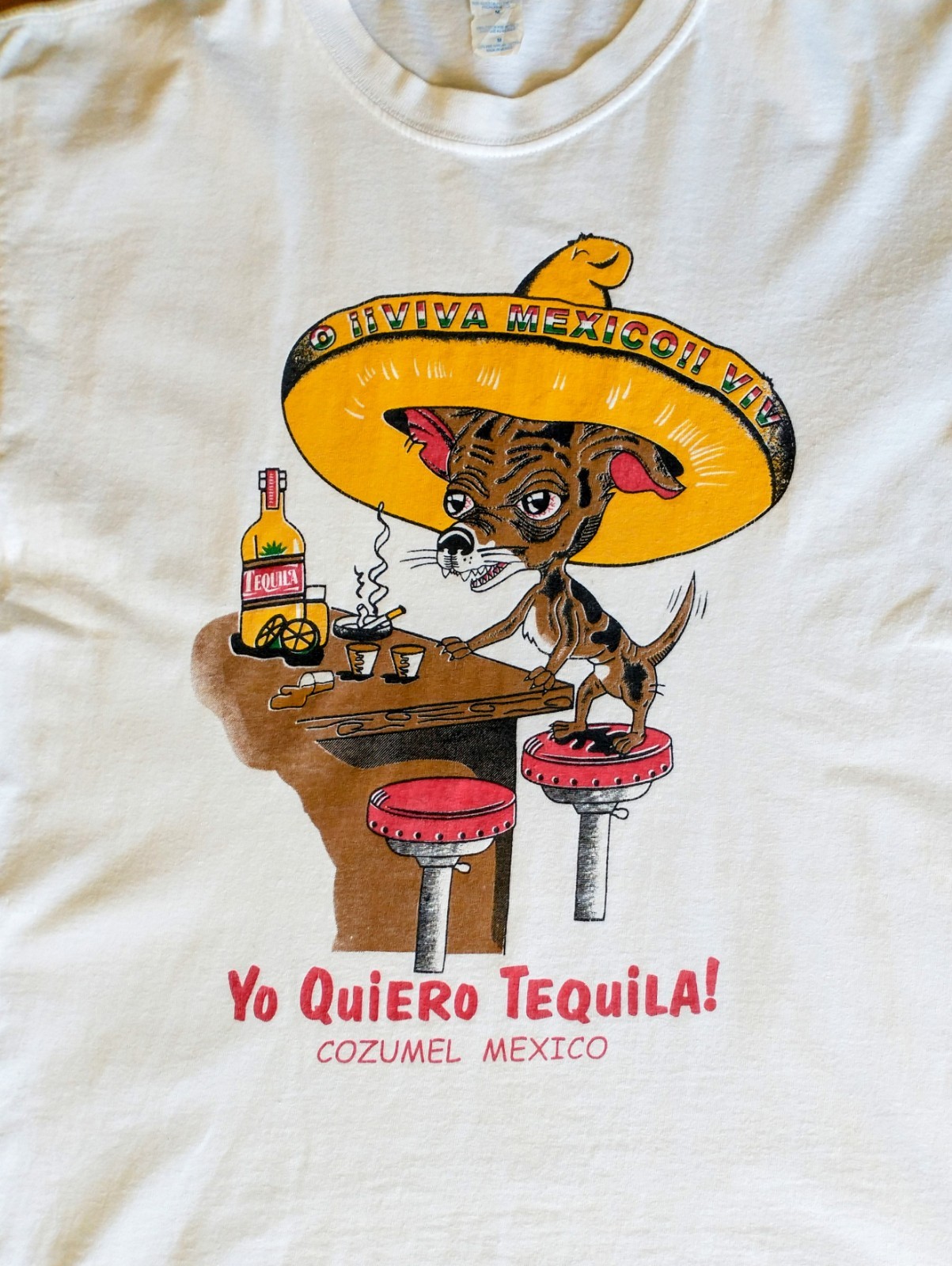 Vintage 1990s tourist souvenir graphic t-shirt “Yo Quiero Tequila” Size Med.