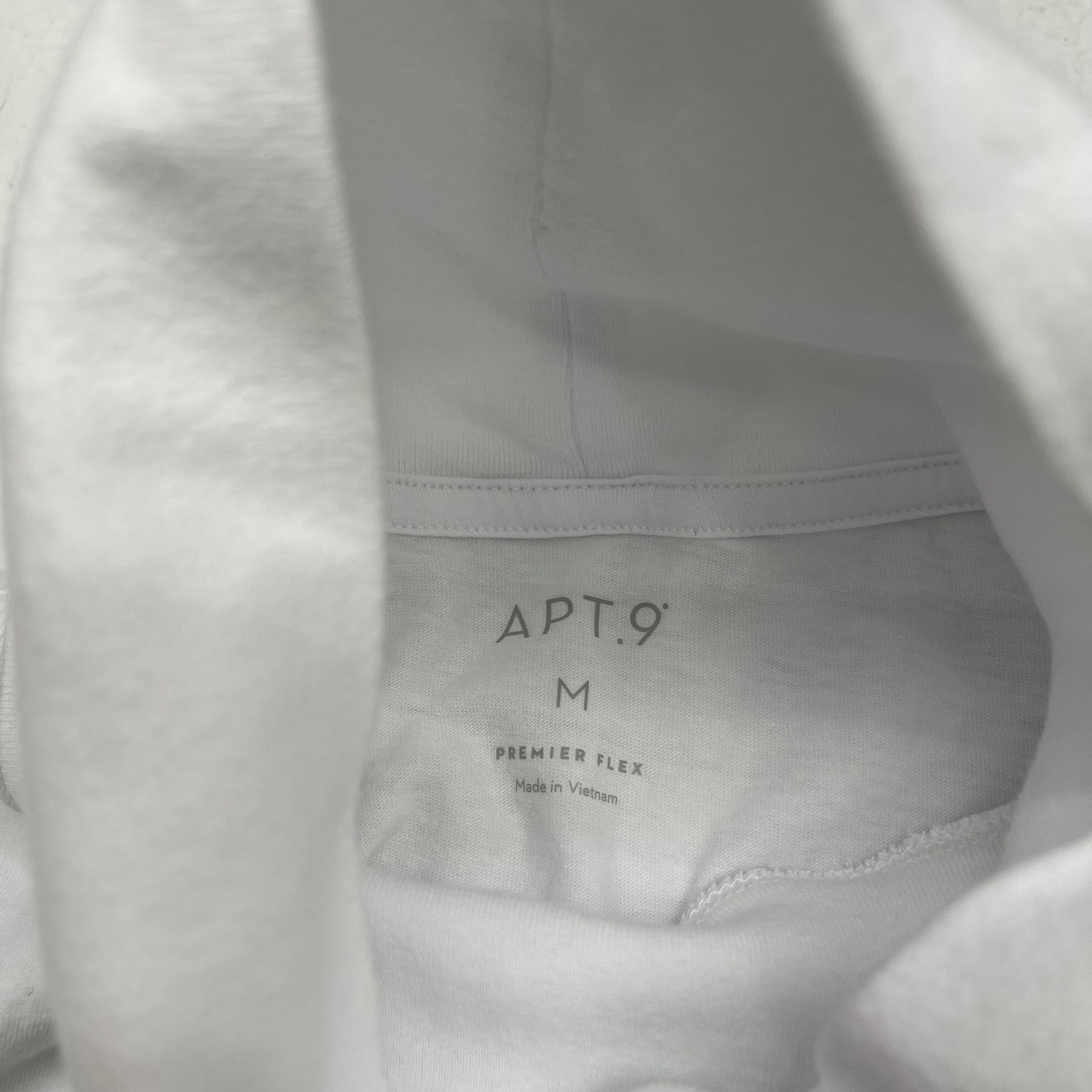 APT.9 Premier Flex Shirt Mens Medium White Long Sleeve Mock Neck Stretch Tee