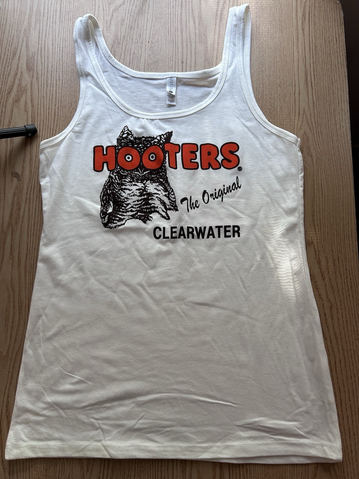 New Unisex Men’s Or Women’s Hooters Tank Cotton Polyester Stretchy White size XL
