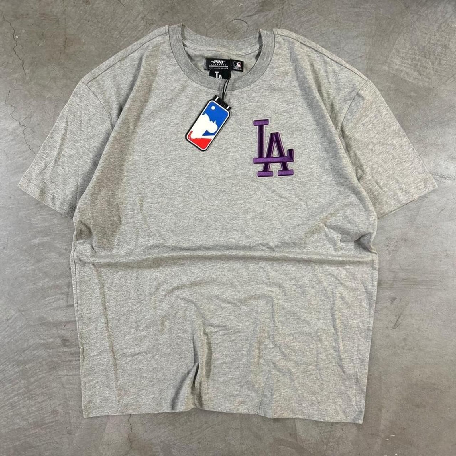 NWT Grey Los Angeles Dodgers streetwear basic tee