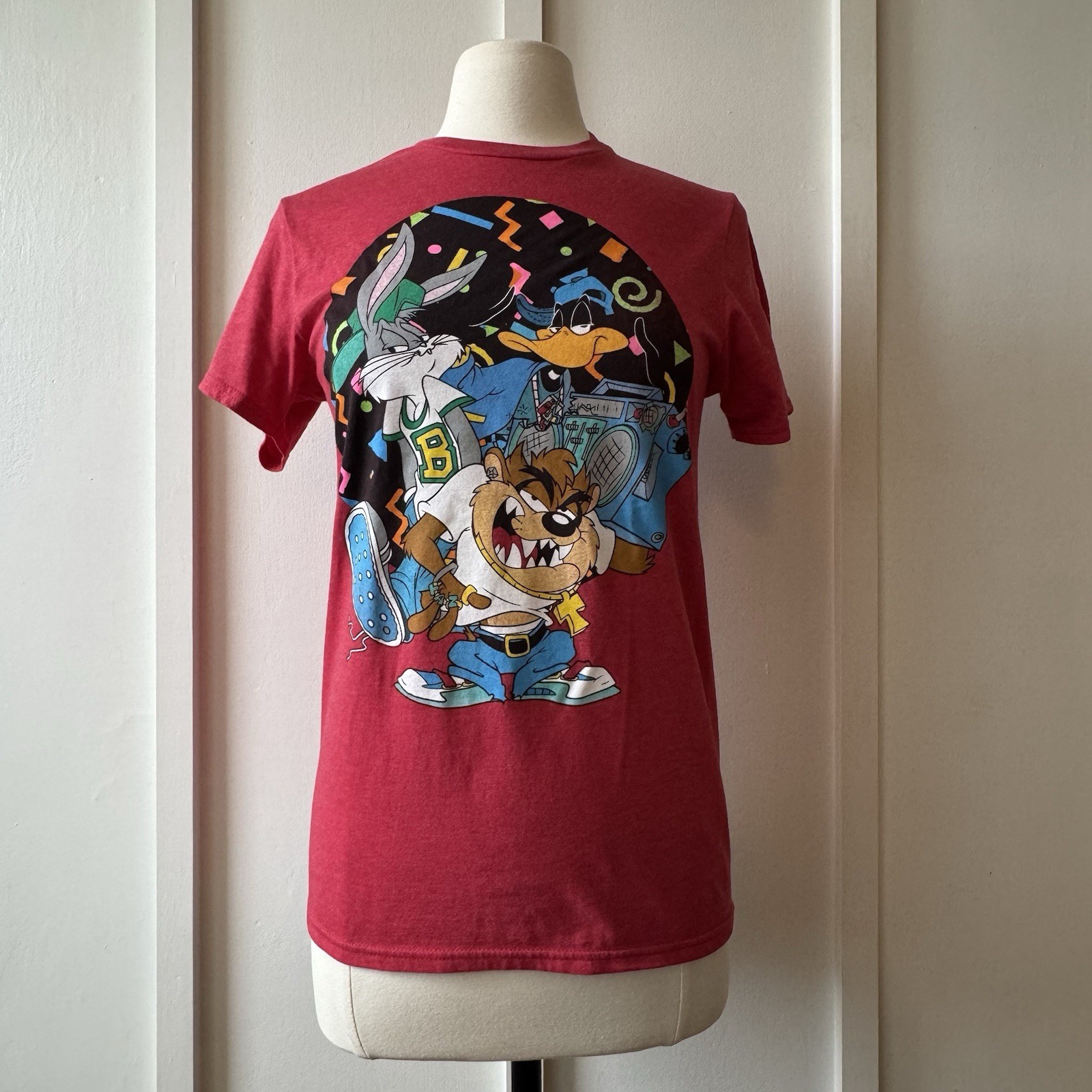 Vintage Style Looney Tunes Graphic T-Shirt Size Small Bugs Bunny Daffy Duck Taz