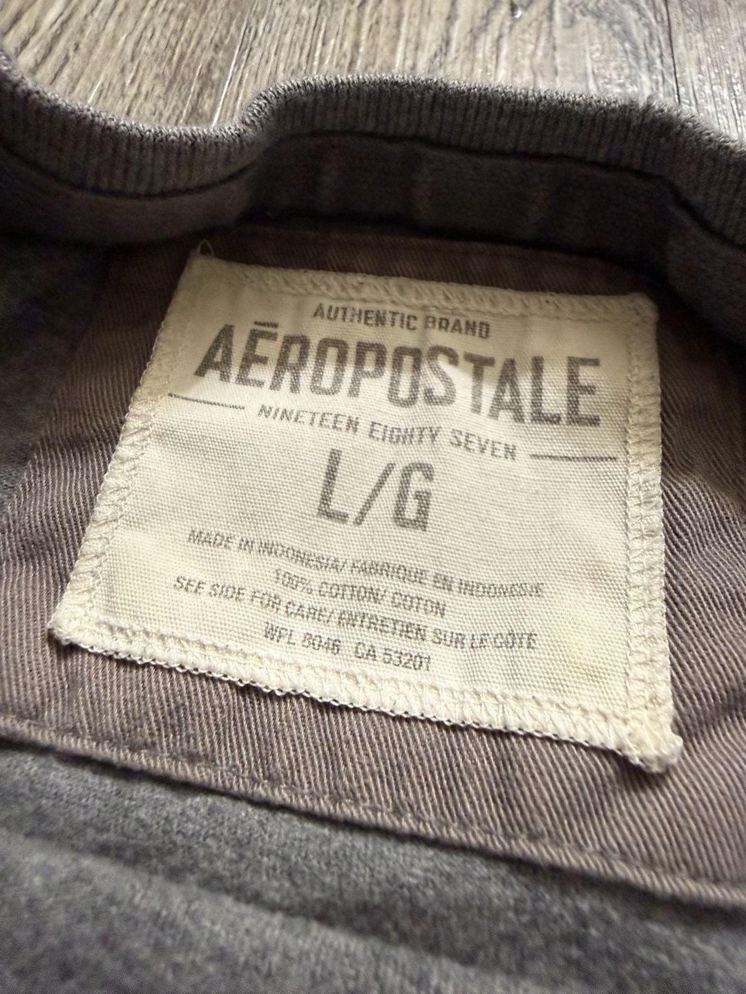 Aeropostale A87 NY Premium Goods Graphic T-Shirt Gray Large