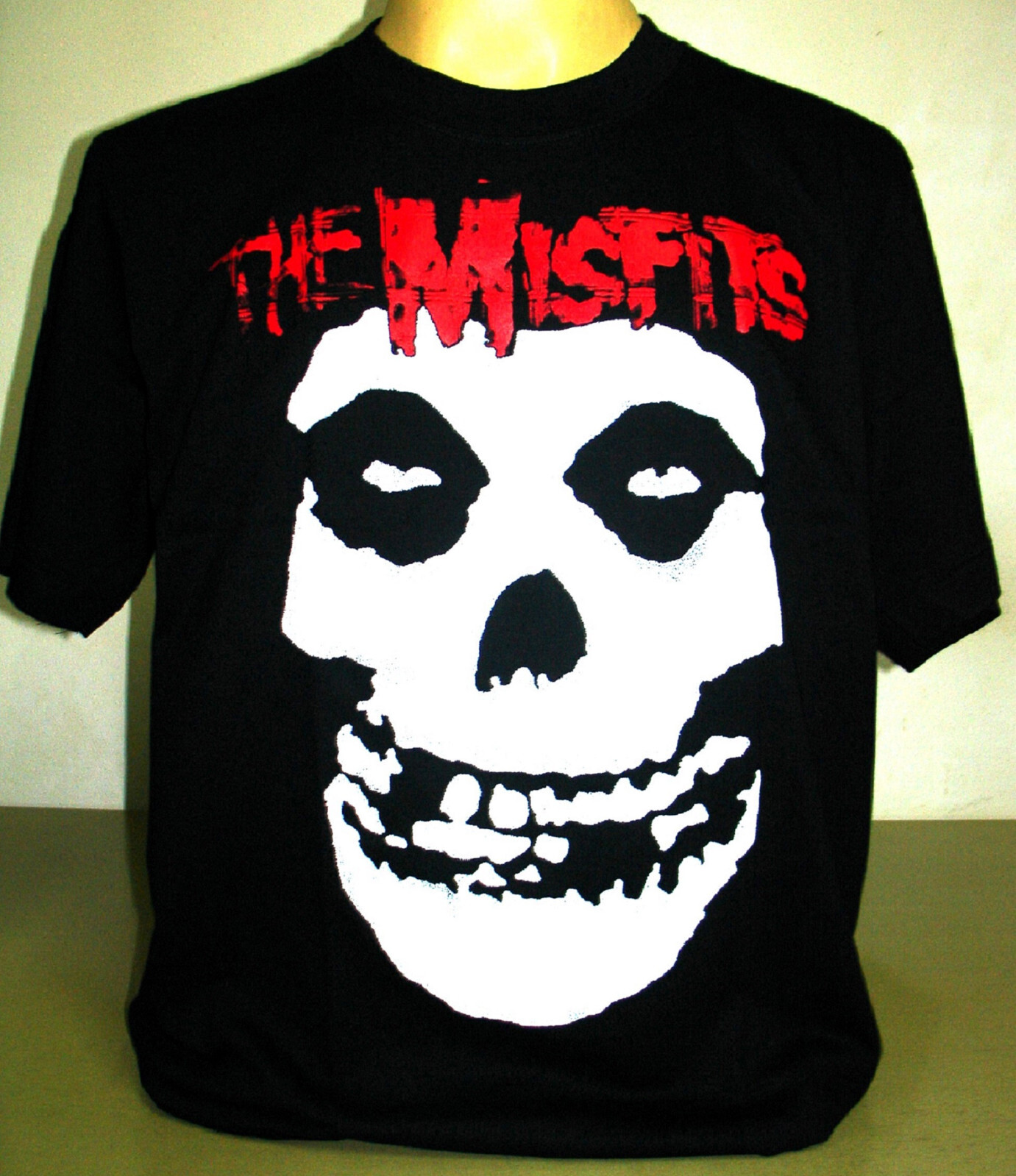 Misfits Skull Logo Punk Rock Band T-Shirt Size S M L XL 2XL 3XL XXL XXXL Red New