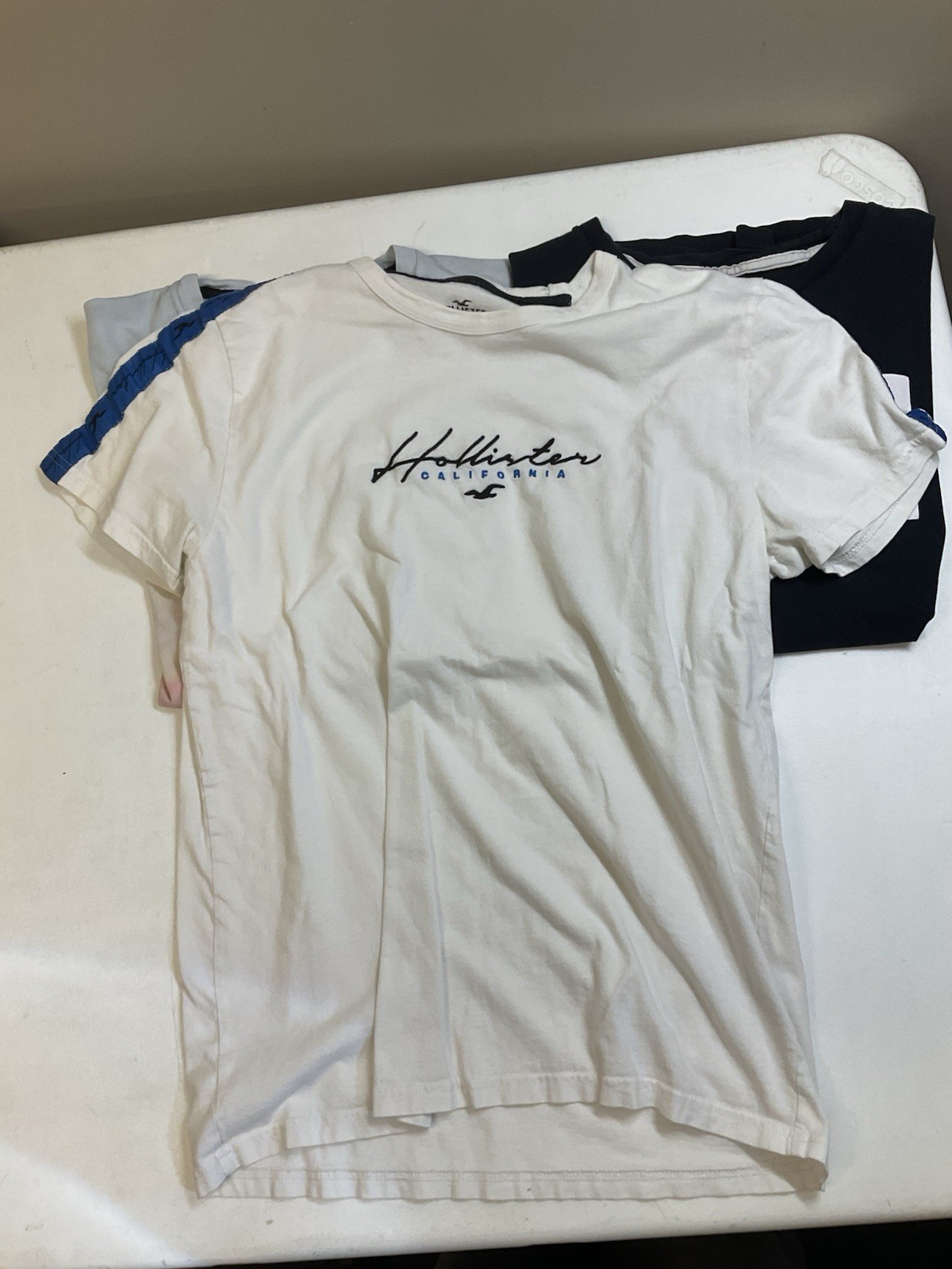 Hollister Must-Have Collection M Medium Cotton Shirt Lot