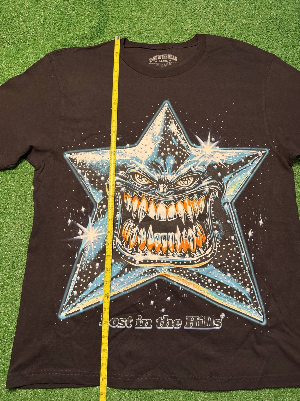 Lost In the Hills Rhinestone Star T-Shirt Men’s Size Large Black / Blue Tee NEW