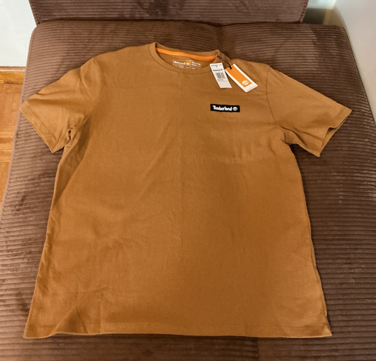 Timberland Men’s XL Woven Badge Crewneck T-Shirt Wheat