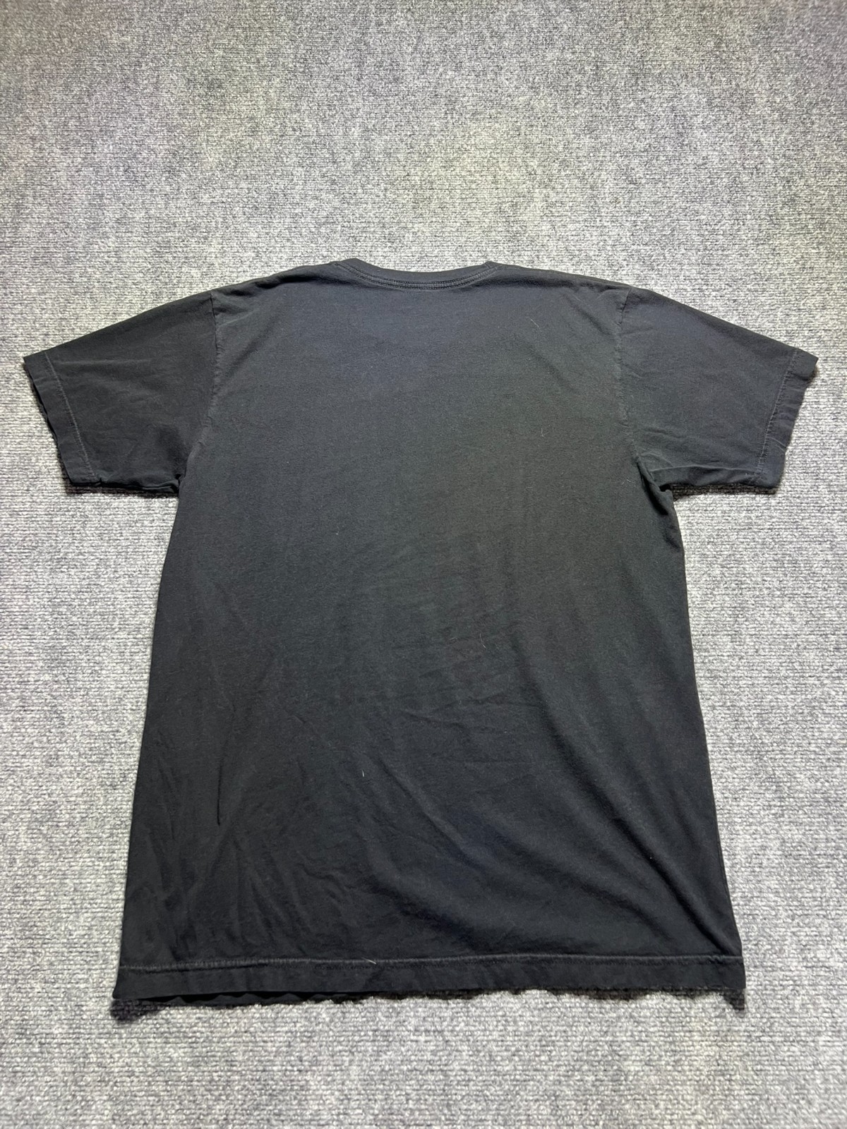 Mens LG Active T Shirt w/ front pocket & floral print on the pocket