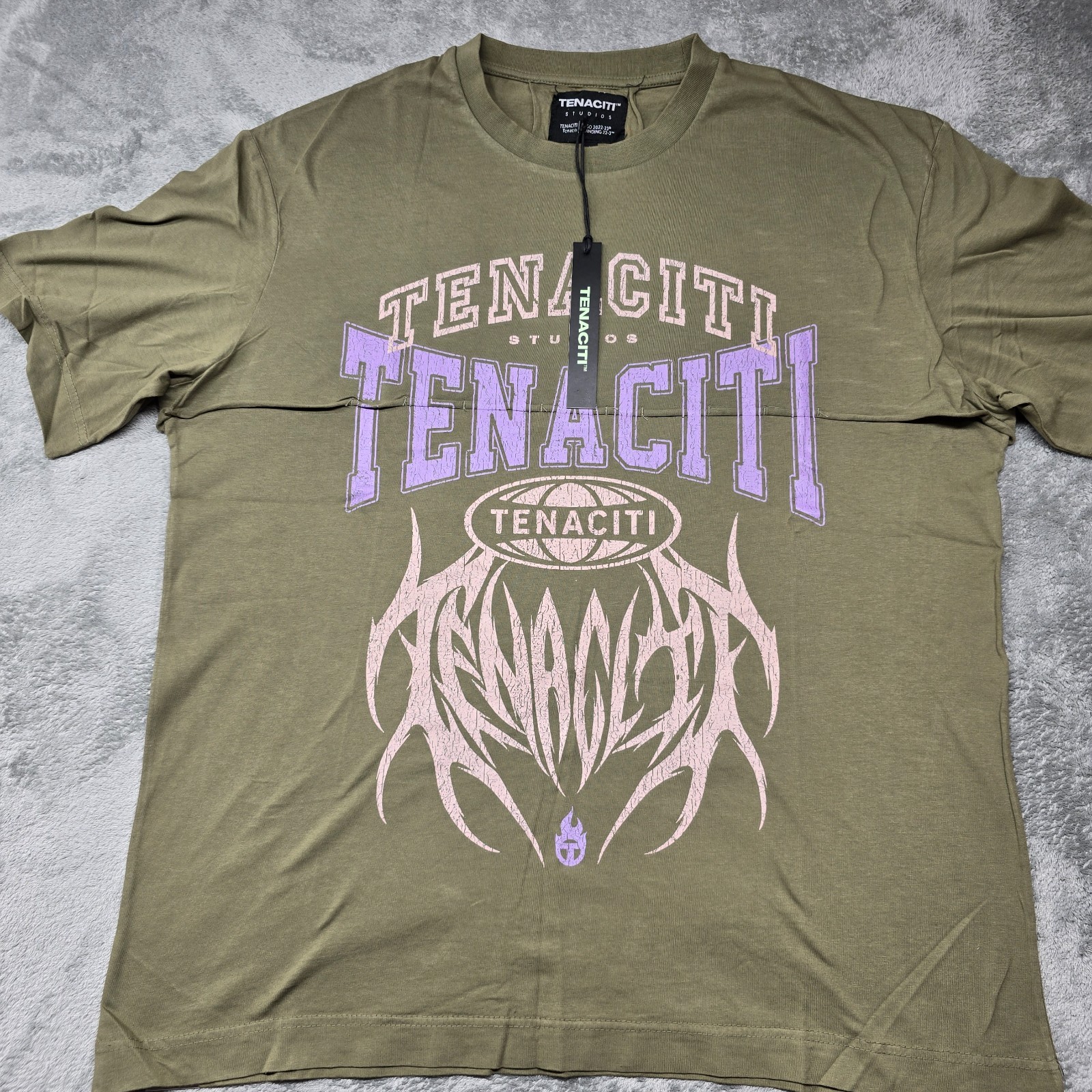 Tenaciti Studios T-Shirt Mens L Green Graphic Logo Crew Neck Short Sleeve NWT